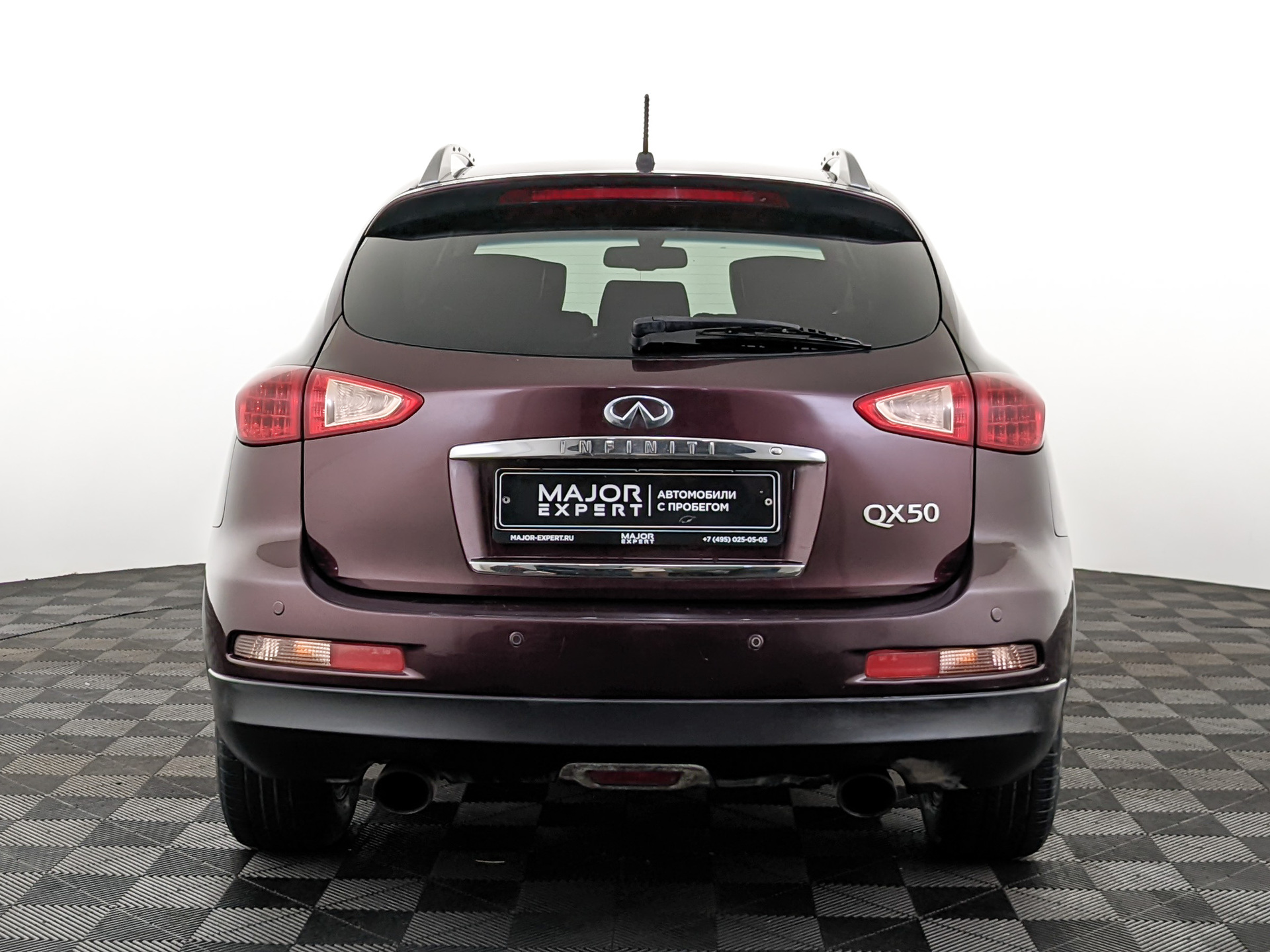 INFINITI QX50 2.50 (222 л.с), автомат, 2014, пробег 138 900 км
