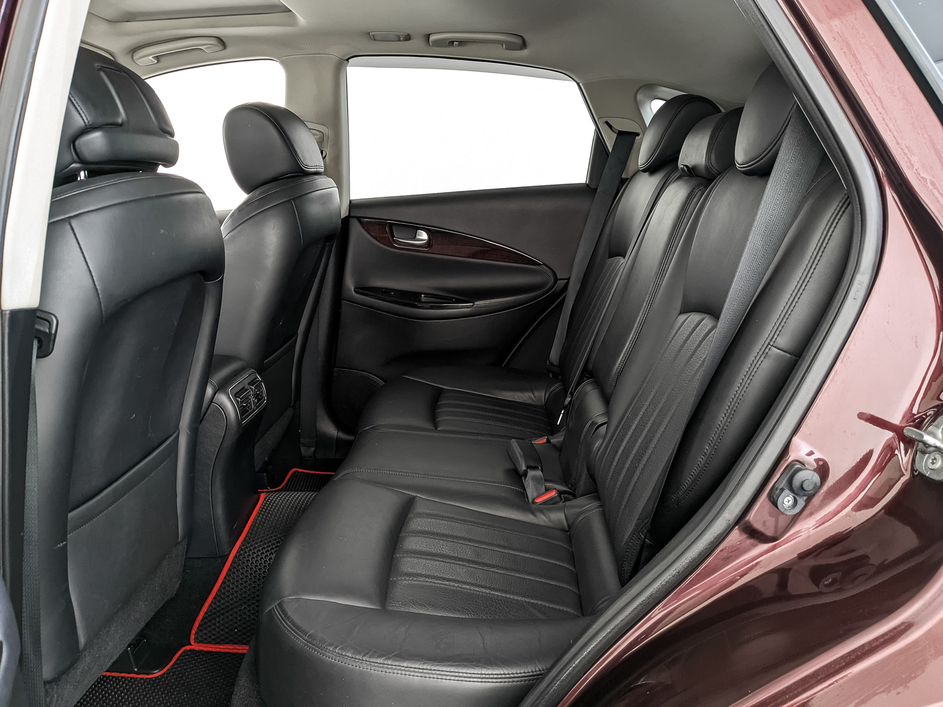 INFINITI QX50 2.50 (222 л.с), автомат, 2014, пробег 138 900 км