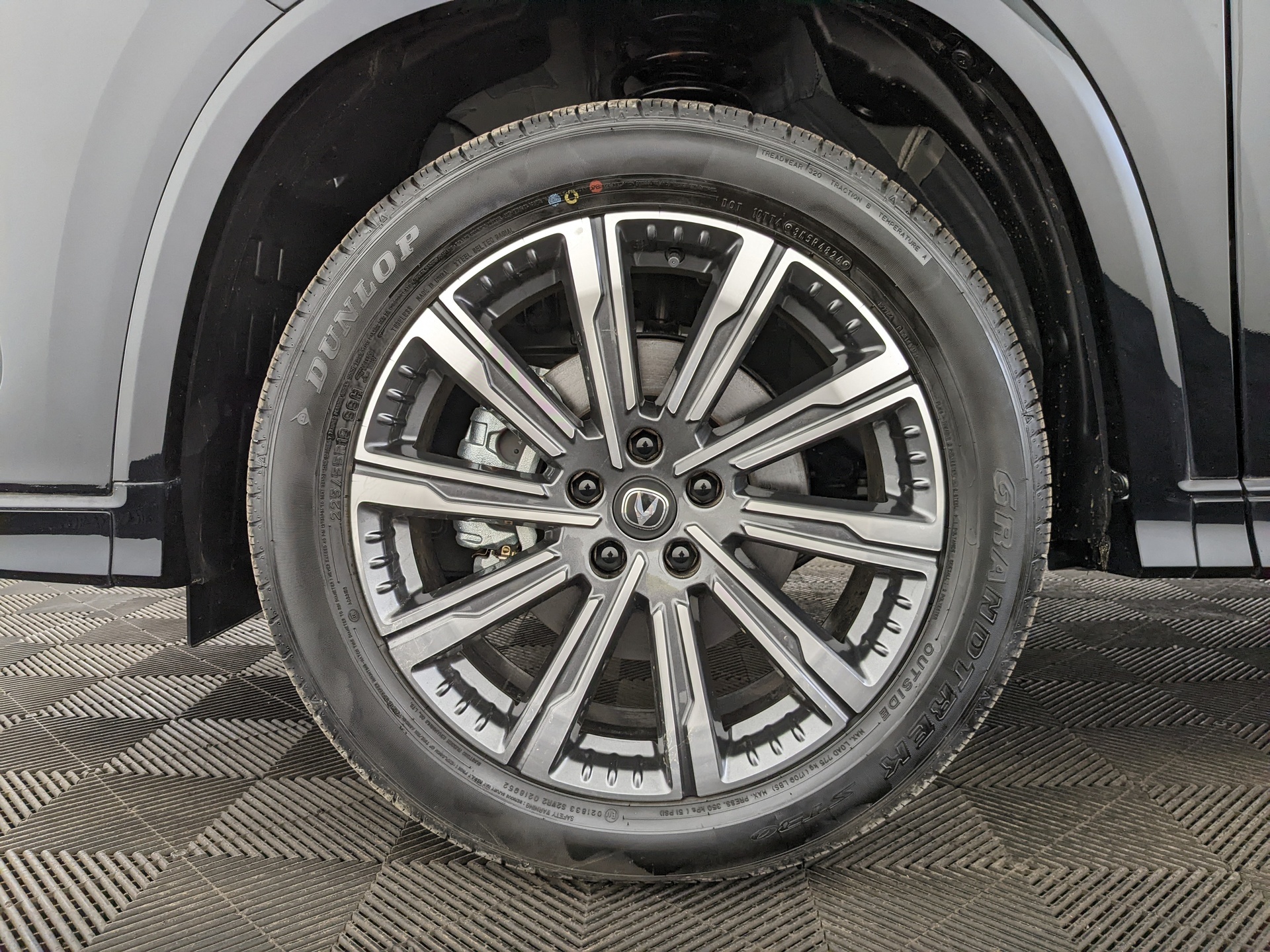 Фото Changan CS75 Plus III Люкс 2.0T/226 8AT Передний привод