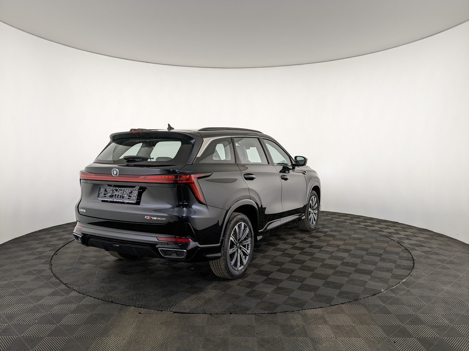 Changan CS75 Plus III Люкс 2.0T/226 8AT Передний привод