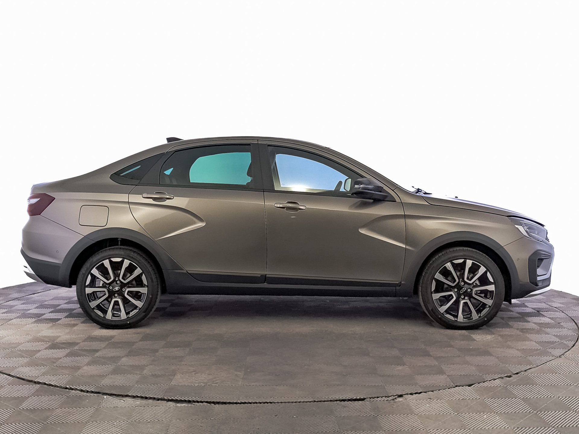 Фото Lada Vesta Седан Кросс Техно 1.8/122 ВТ