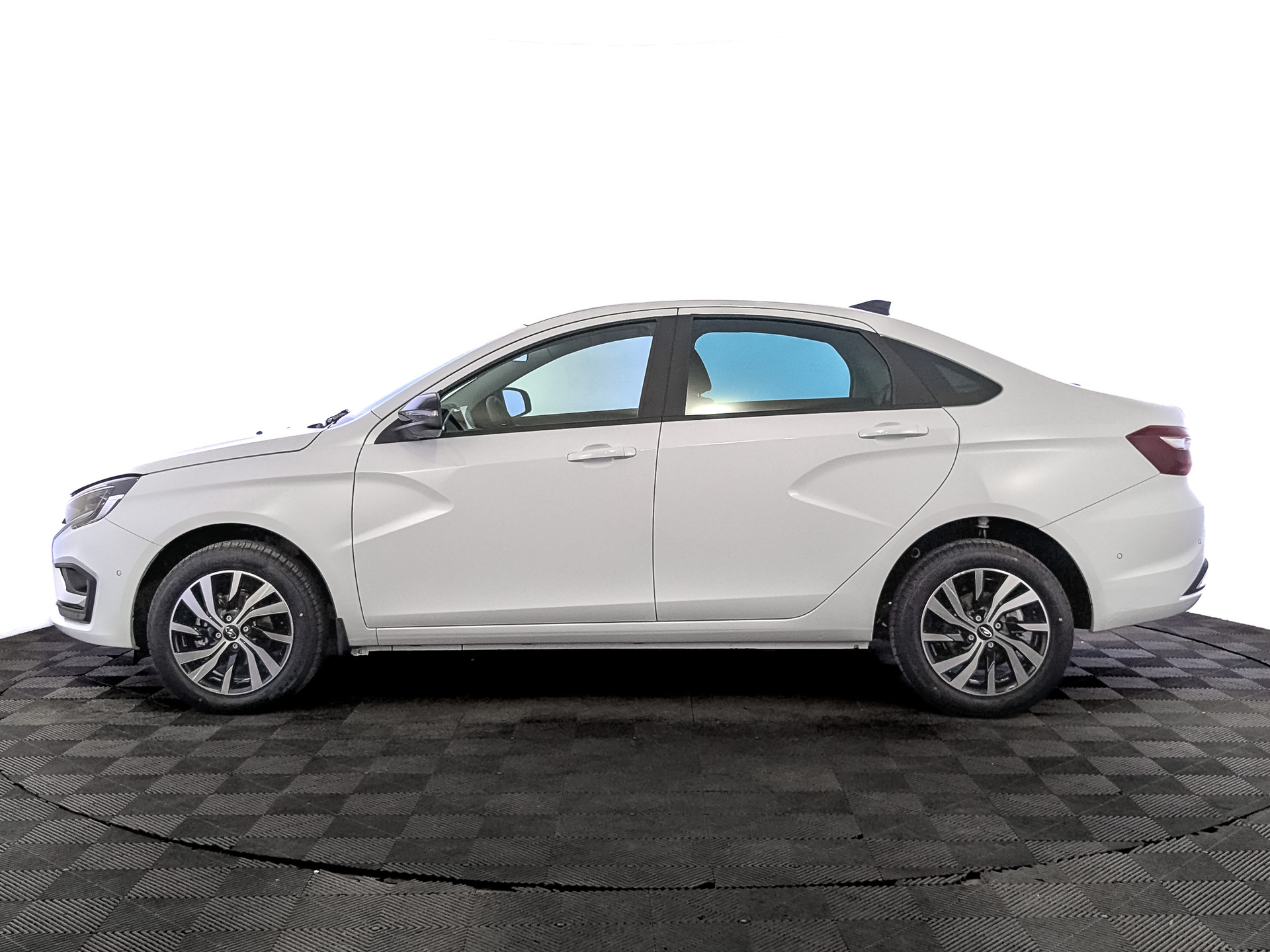 Фото Lada Vesta Седан Техно 1.8/122 ВТ