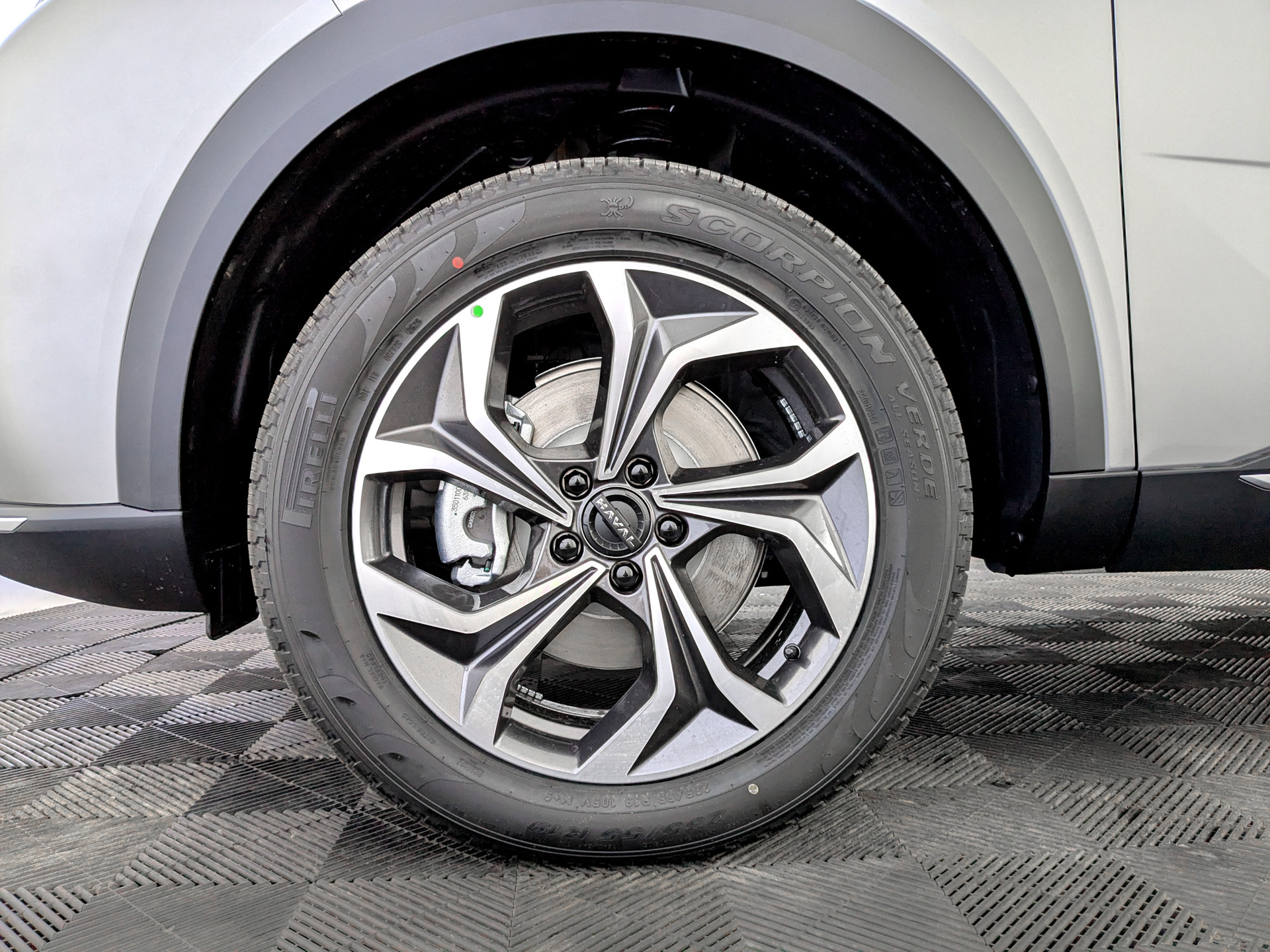 Фото Haval F7 Техно + 2.0T/200 7RT 4WD