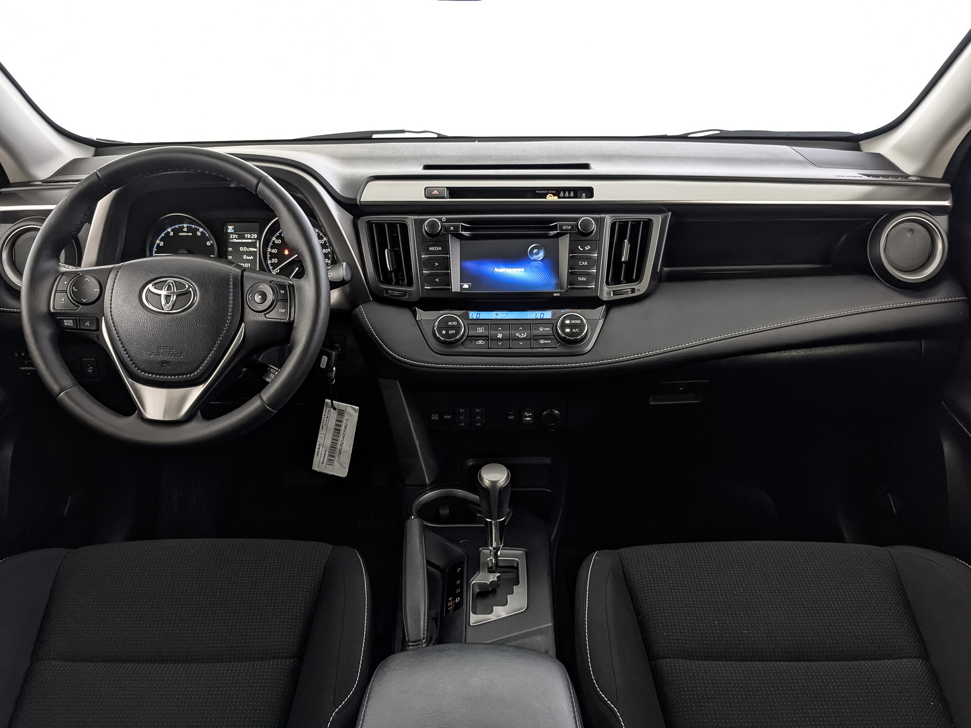 TOYOTA Rav-4 2.00 (146 л.с), автомат, 2015, пробег 100 105 км