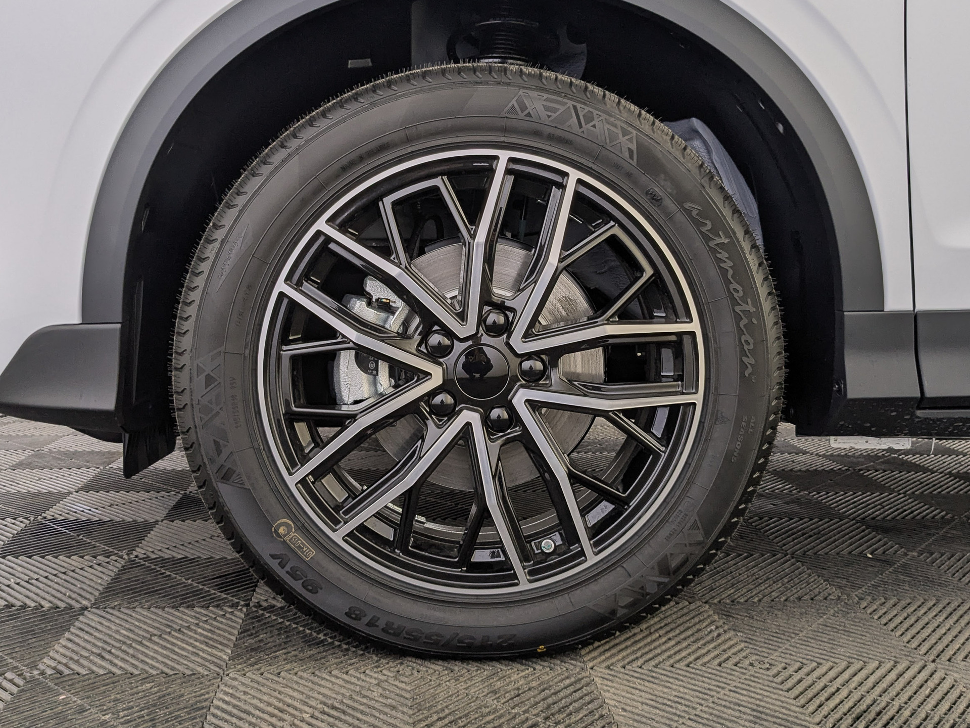 Фото Belgee X50+ Prestige 1.5T/147 7RT