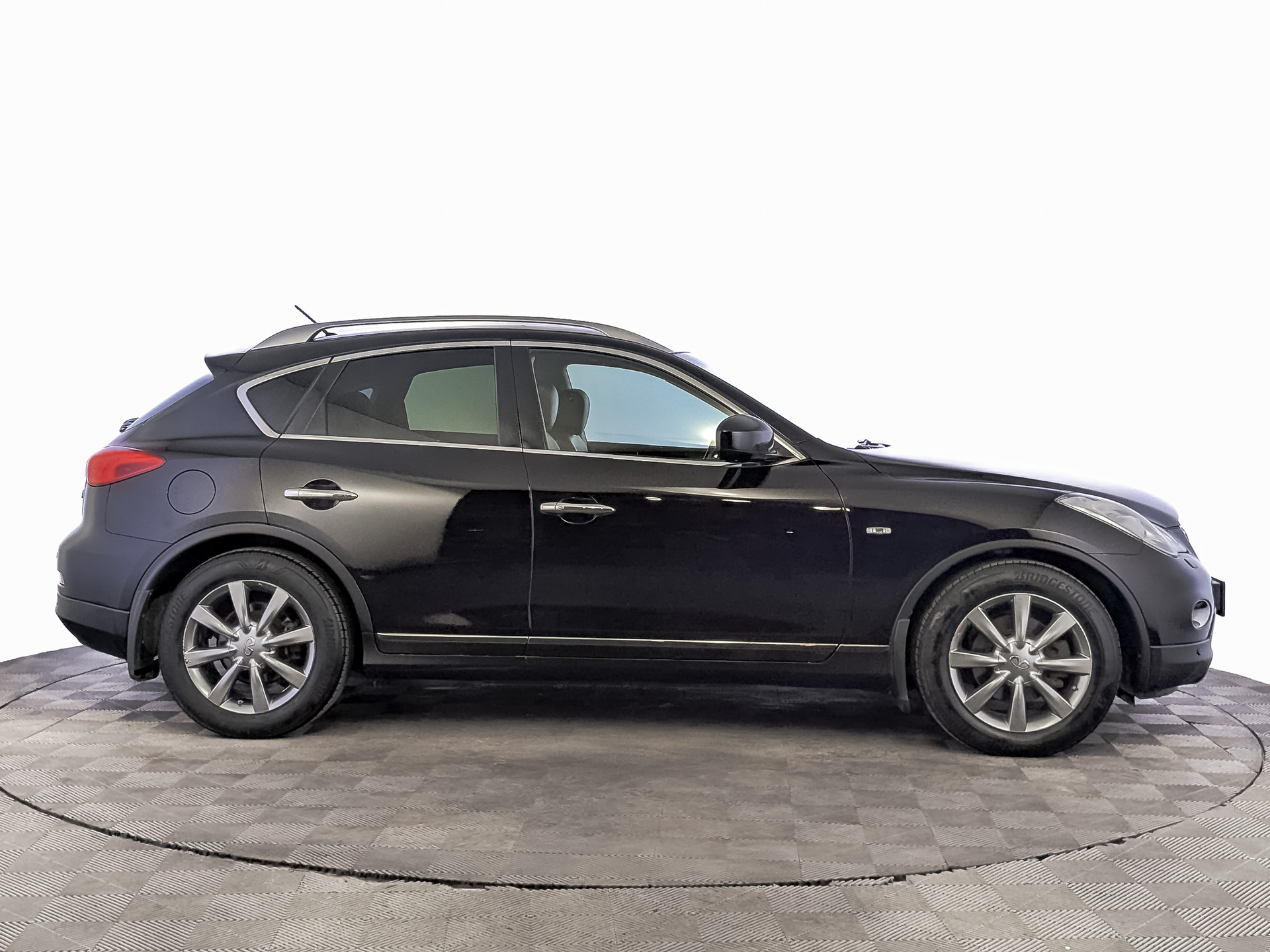 INFINITI EX 2.50 (222 л.с), автомат, 2012, пробег 121 963 км