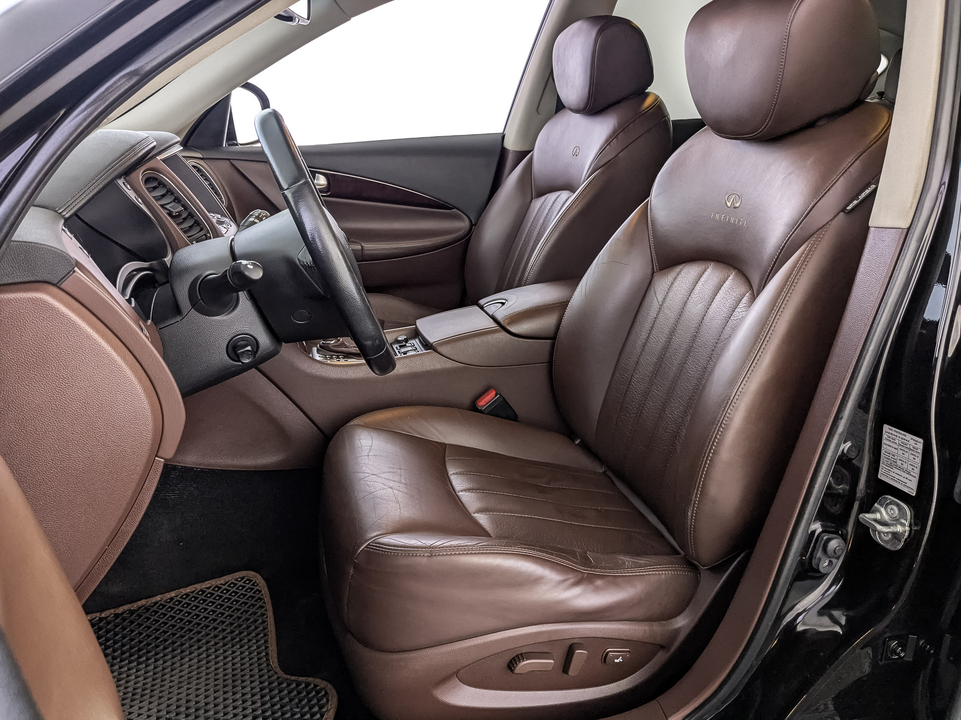 INFINITI EX 2.50 (222 л.с), автомат, 2012, пробег 121 963 км