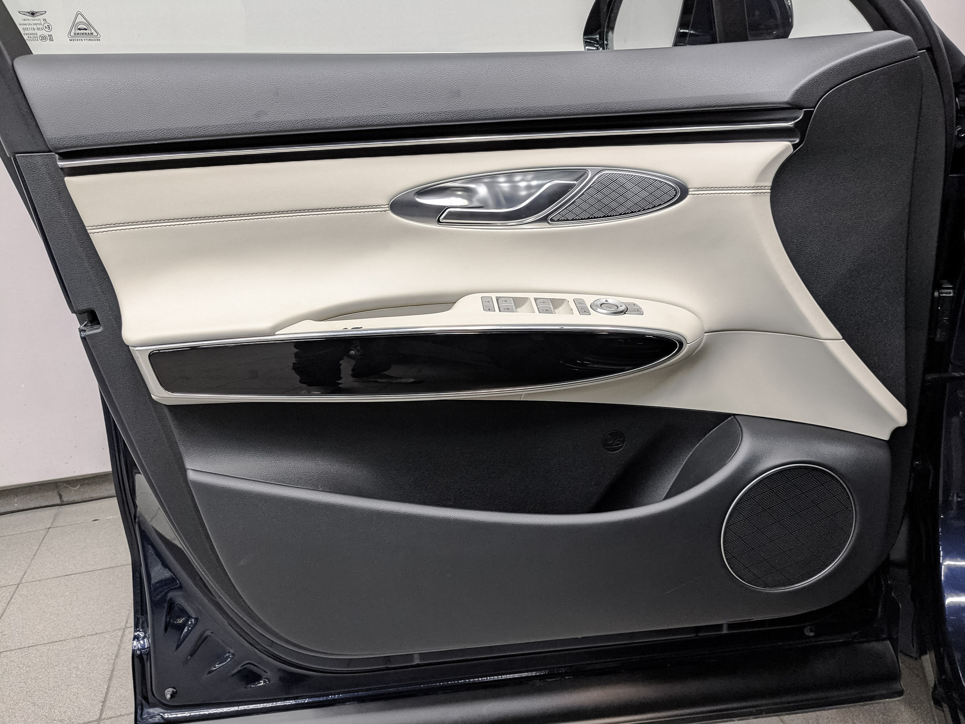 GENESIS GV70 2.50 (249 л.с), автомат, 2021, пробег 44 302 км