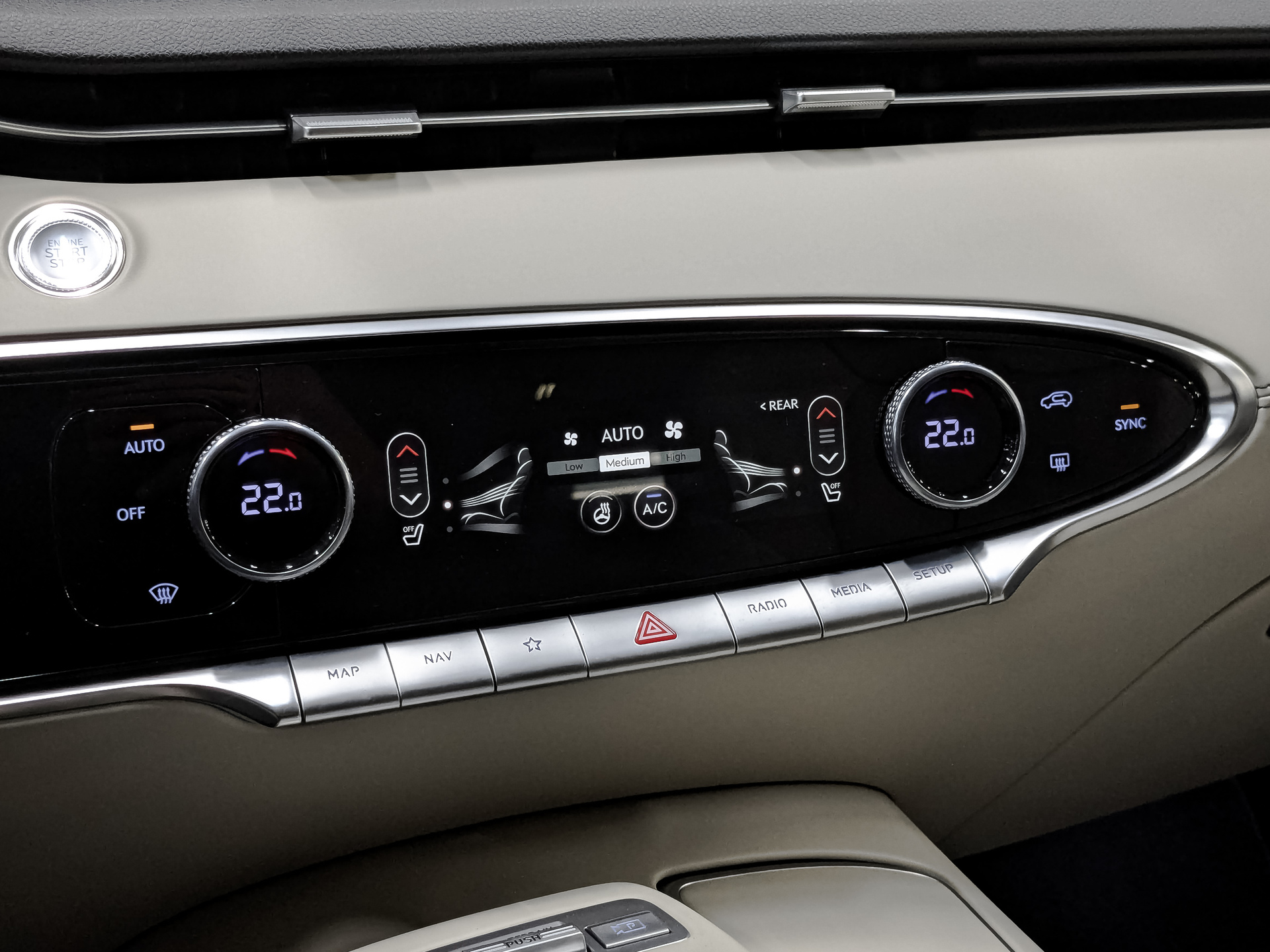 GENESIS GV70 2.50 (249 л.с), автомат, 2021, пробег 44 302 км