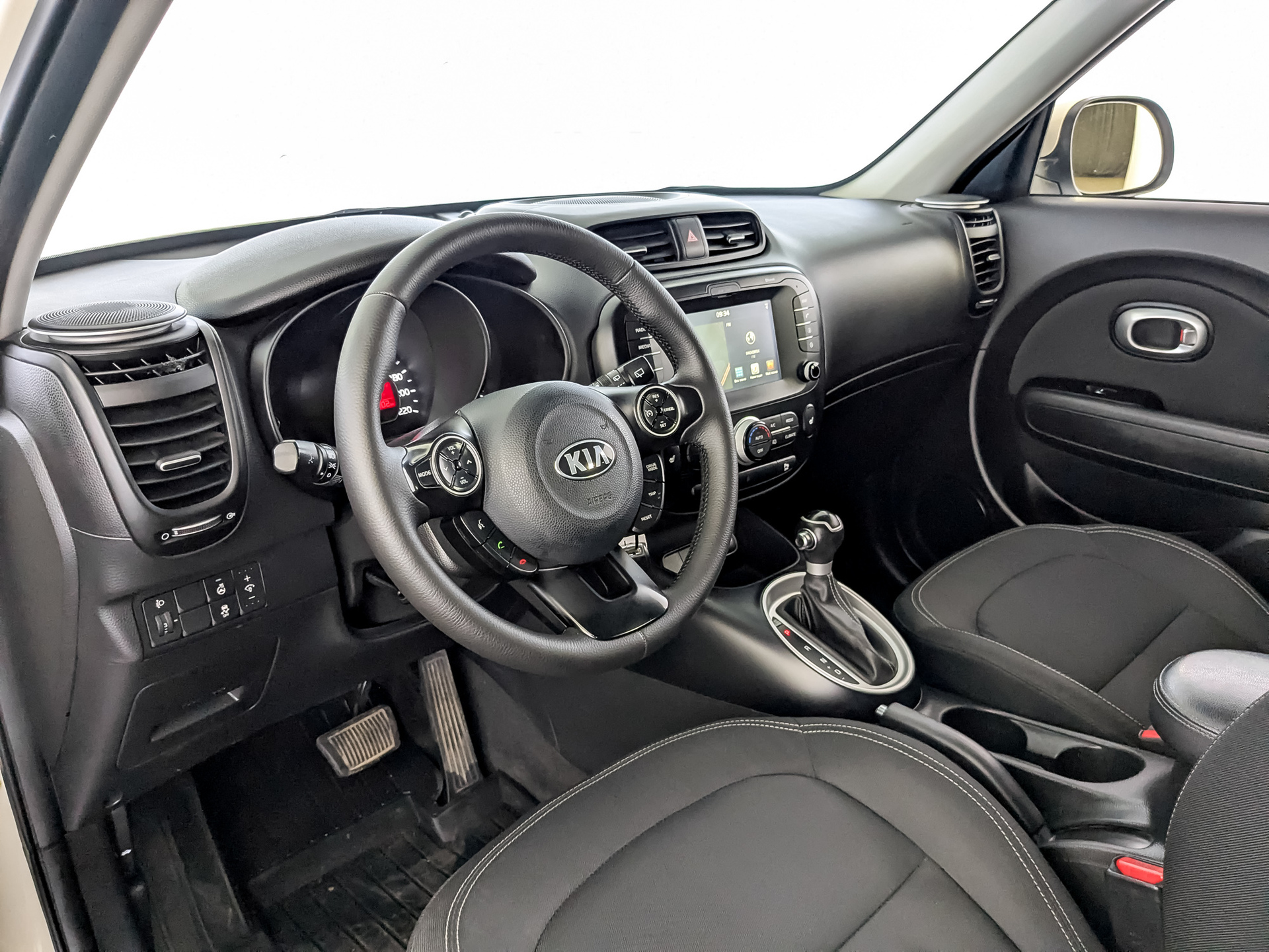 KIA Soul 1.60 (124 л.с), автомат, 2017, пробег 214 400 км