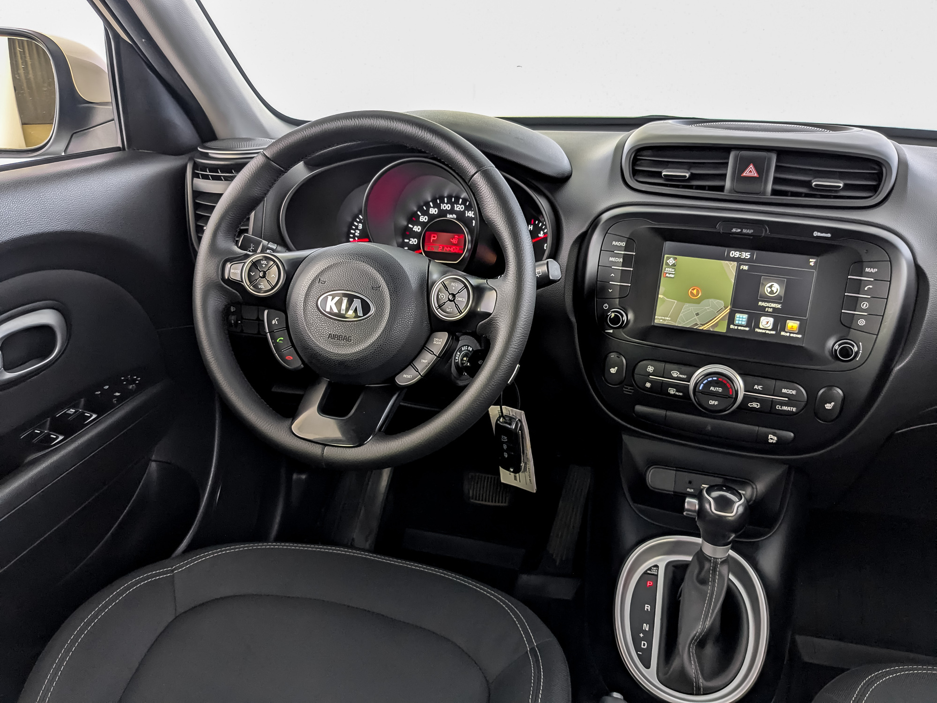 KIA Soul 1.60 (124 л.с), автомат, 2017, пробег 214 400 км