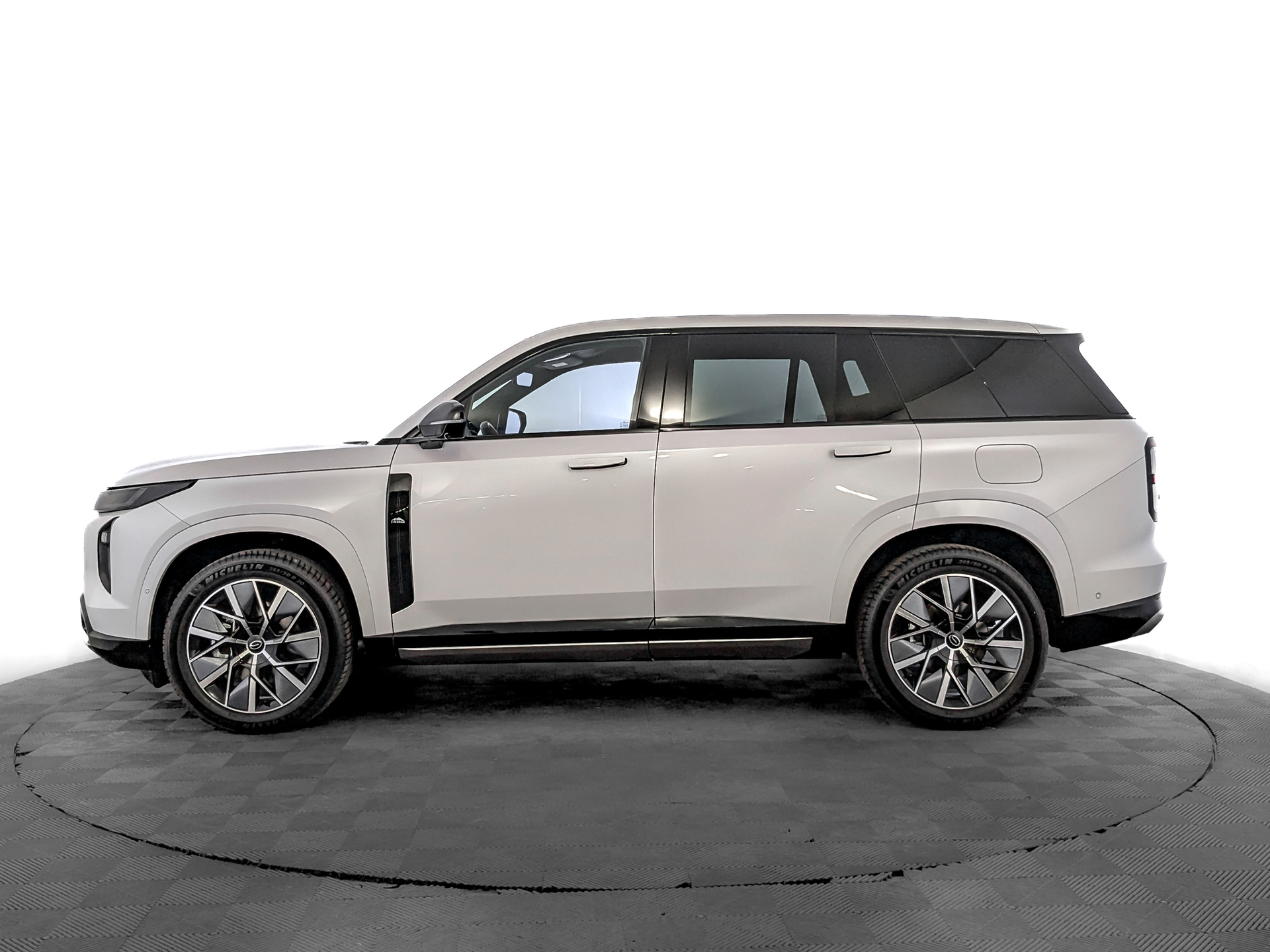 Фото GAC S7 SX Premium 1.5ELH/122 36.3кВт 4WD