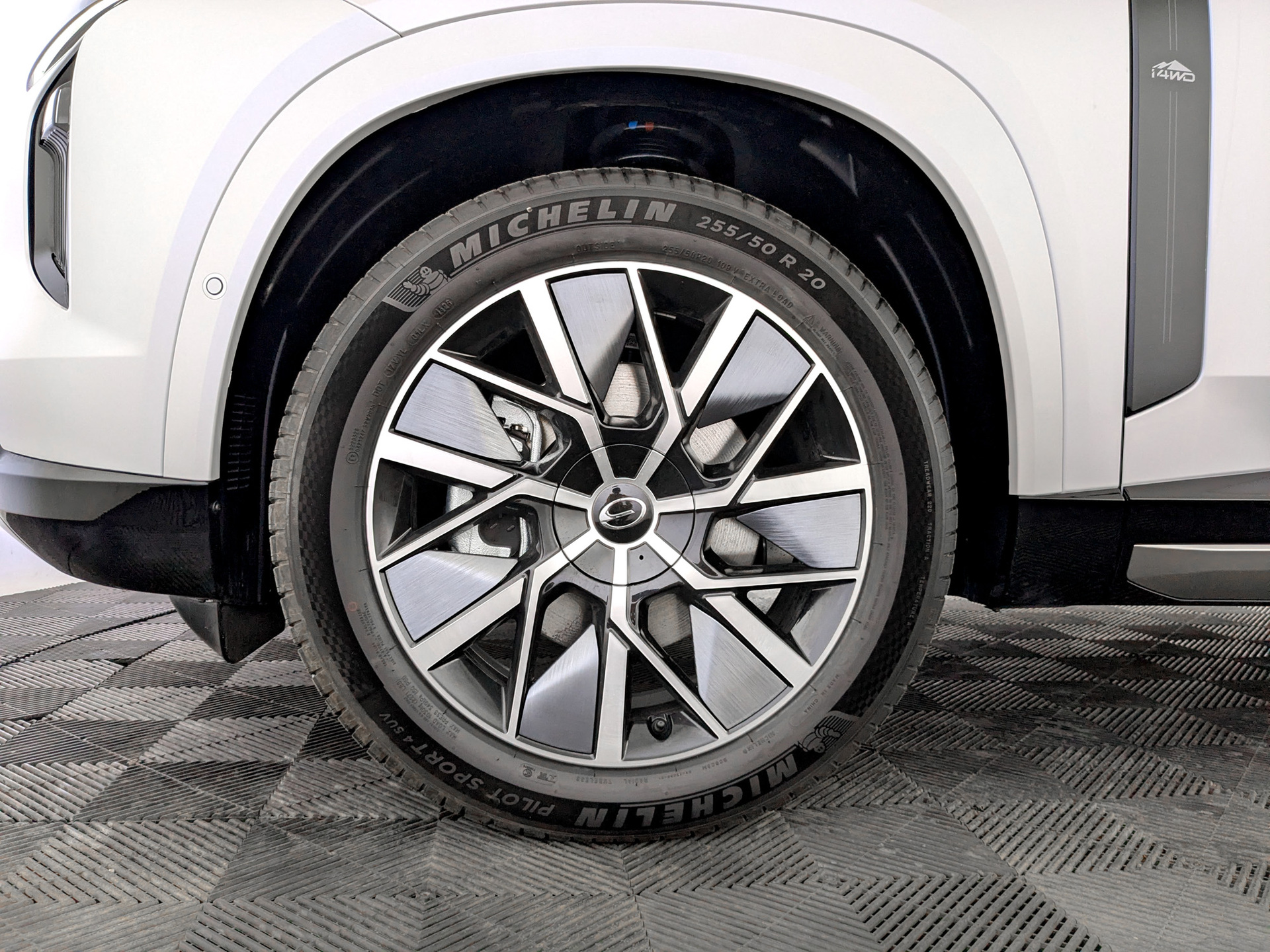 Фото GAC S7 SX Premium 1.5ELH/122 36.3кВт 4WD