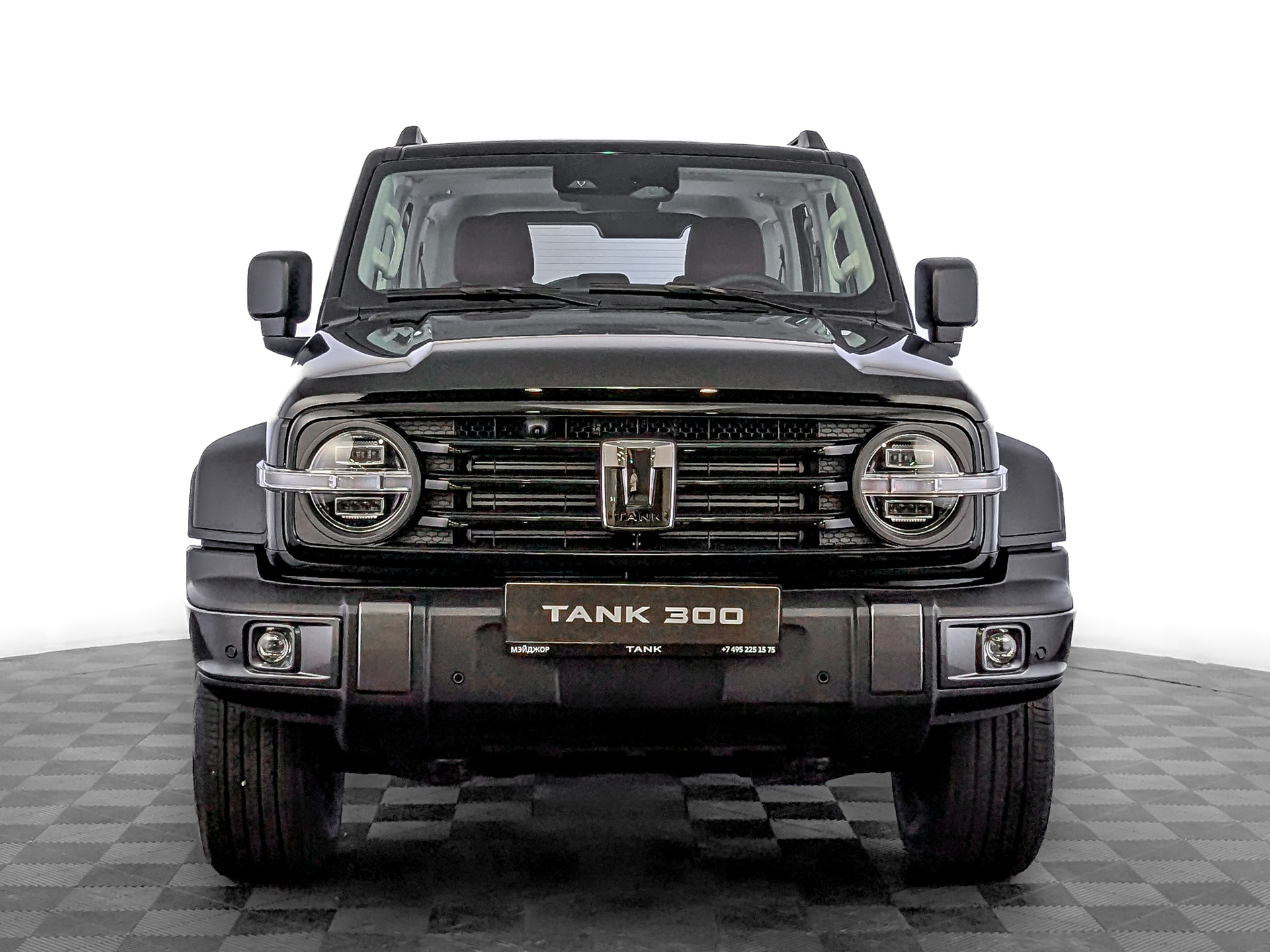 Фото Tank 300 Драйв (Adventure) 2.0T/218 8AT 4WD