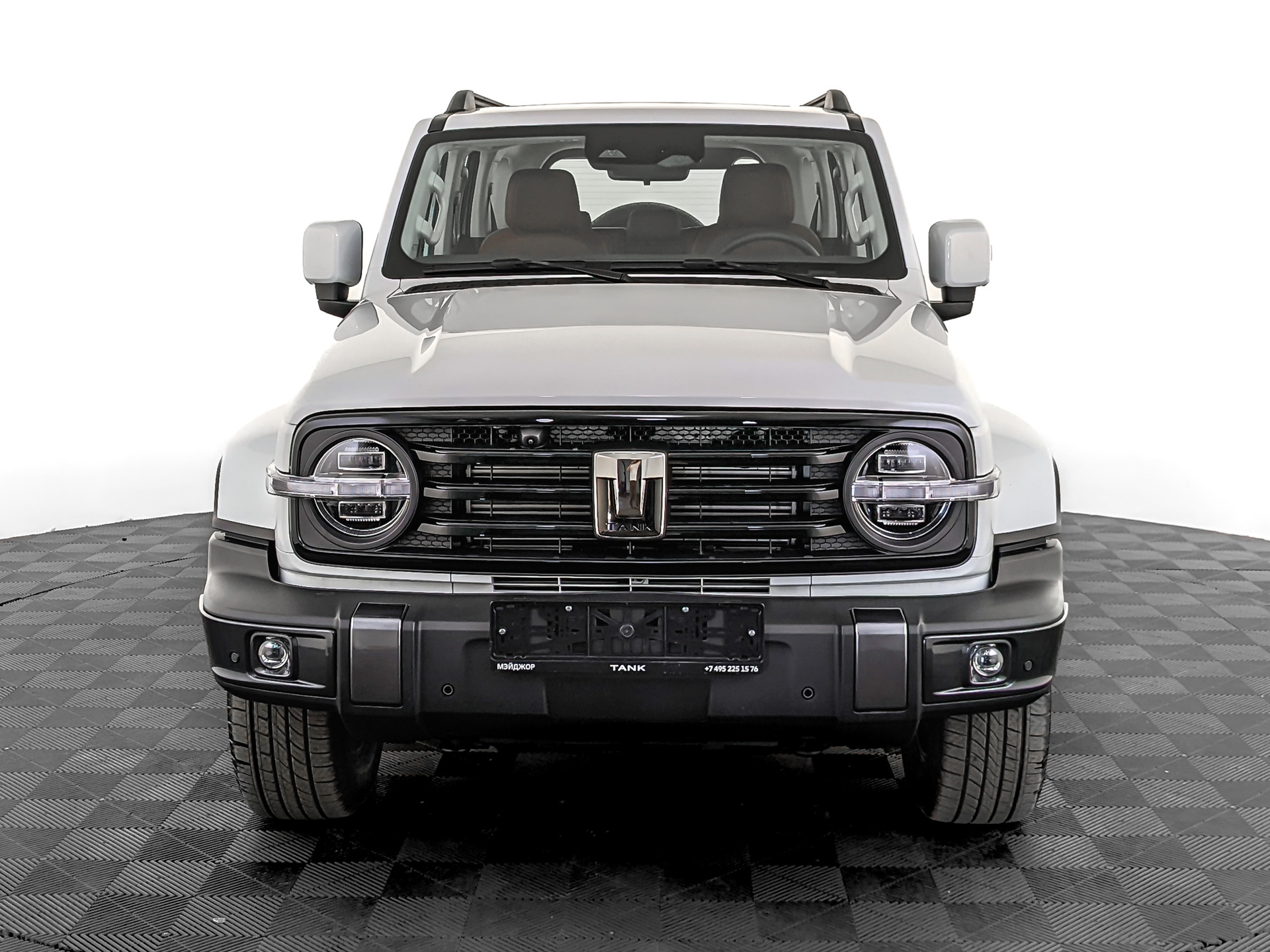 Фото Tank 300 Сити Драйв (City Adventure) 2.0T/218 8AT 4WD