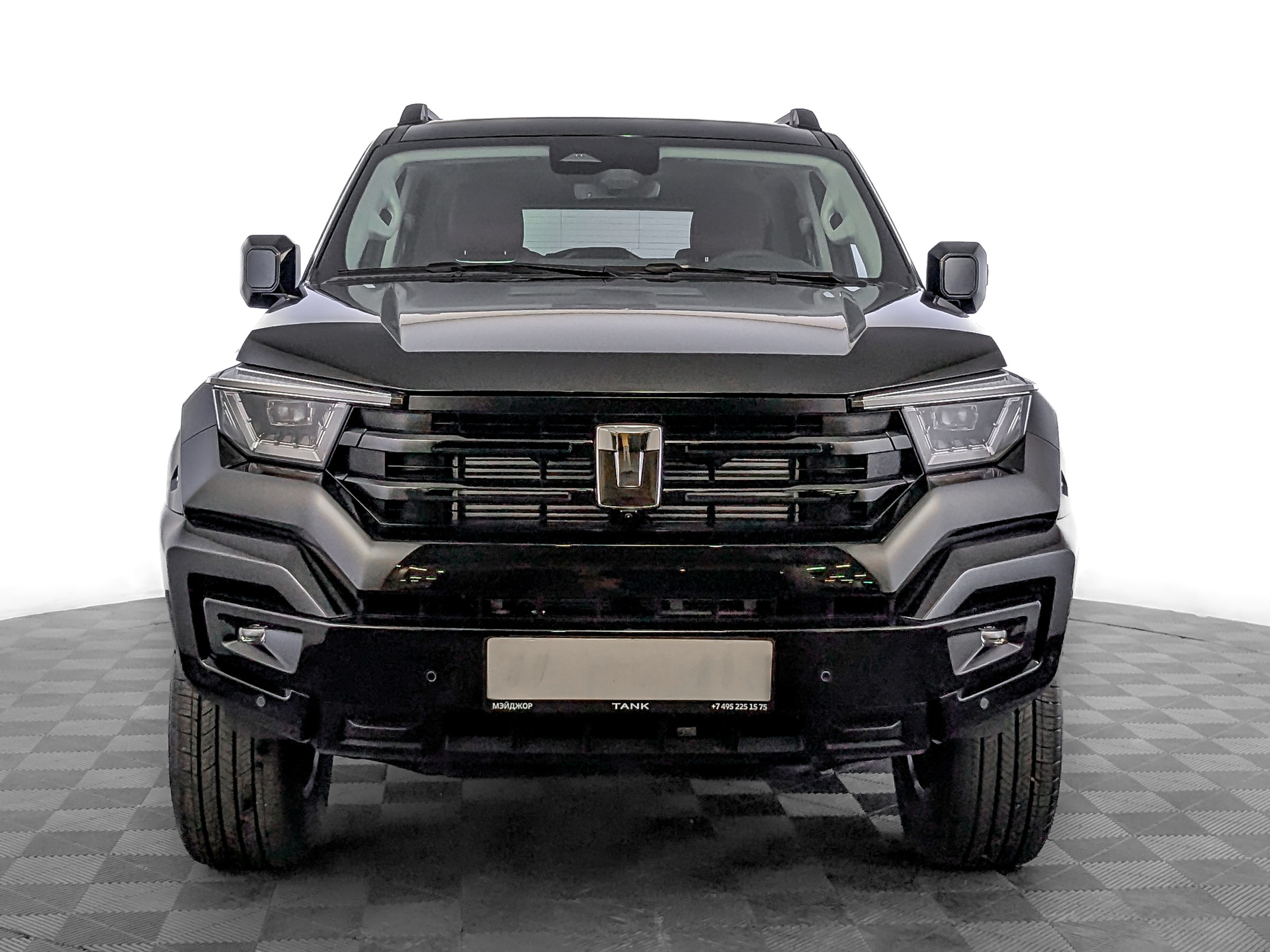 Фото Tank 400 Премиум (Premium) 2.0T/245 9AT 4WD