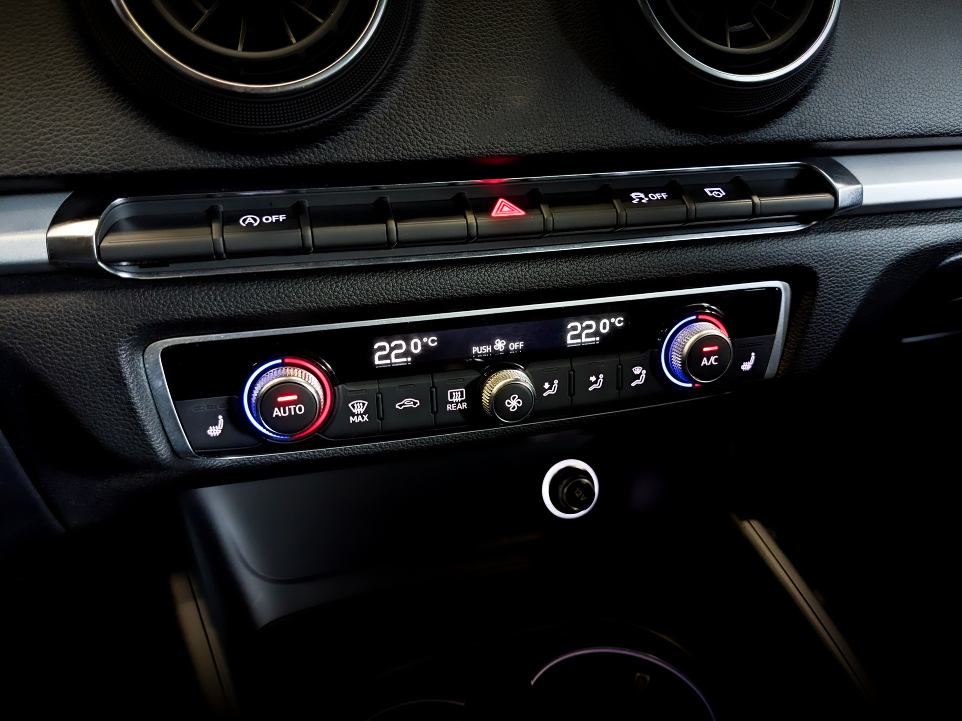 AUDI A3 1.40 (150 л.с), автомат, 2020, пробег 87 977 км