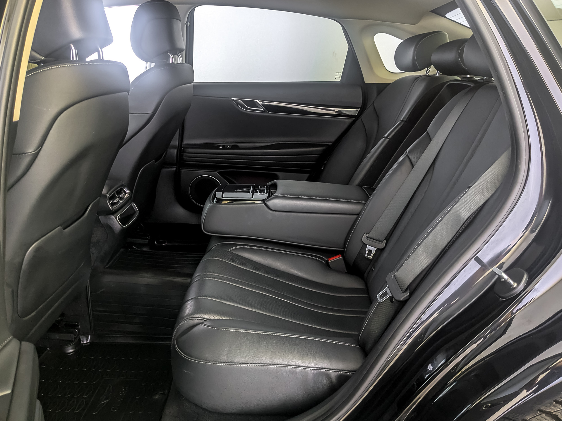 GENESIS G80 2.50 (249 л.с), автомат, 2022, пробег 134 711 км