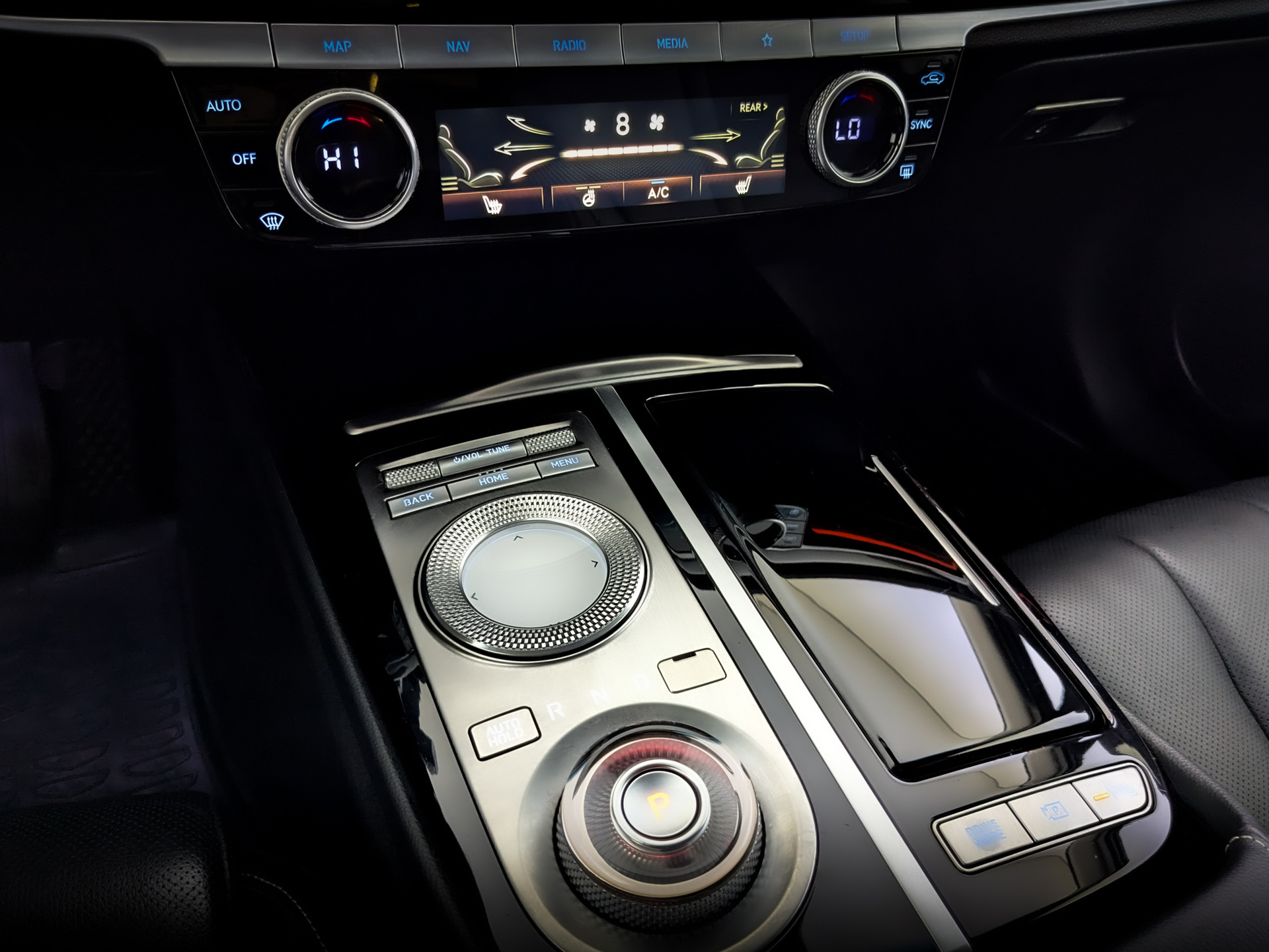 GENESIS G80 2.50 (249 л.с), автомат, 2022, пробег 134 711 км