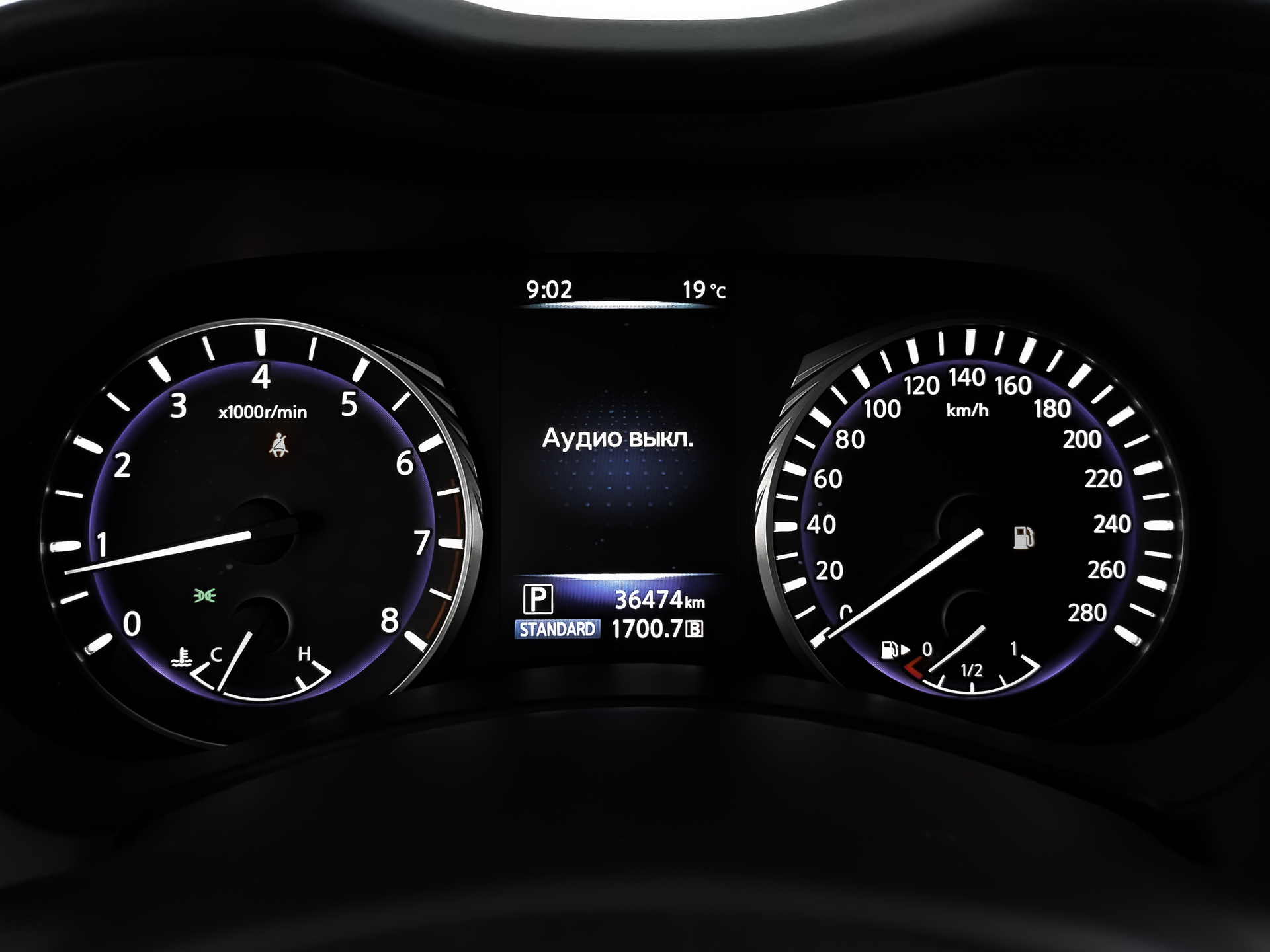 INFINITI Q60 2.00 (211 л.с), автомат, 2021, пробег 36 464 км