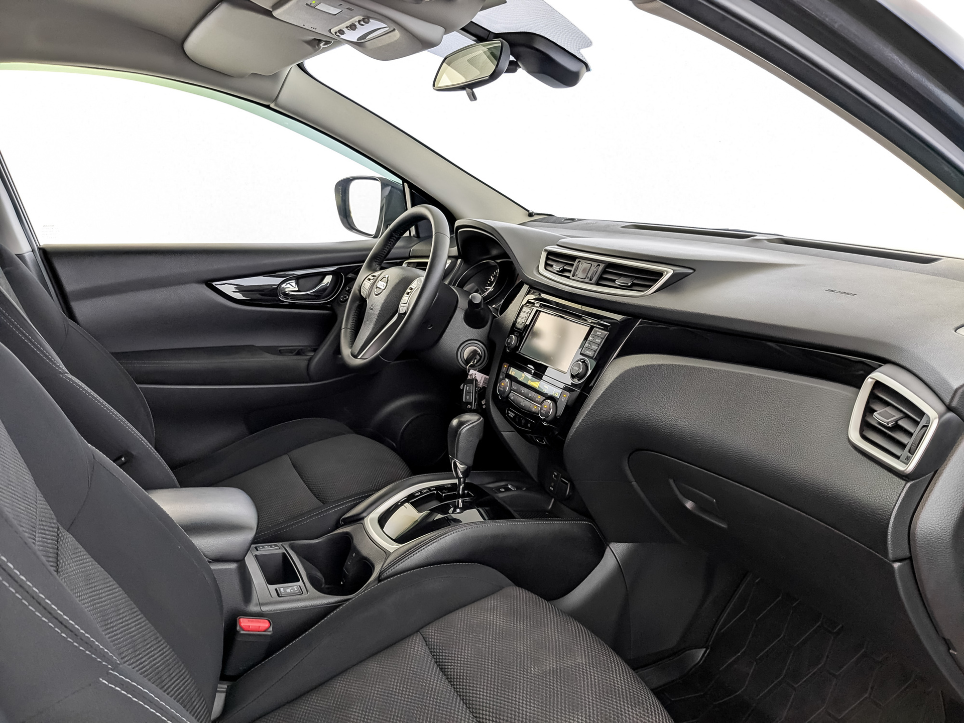 NISSAN Qashqai 2.00 (144 л.с), автомат, 2018, пробег 120 660 км