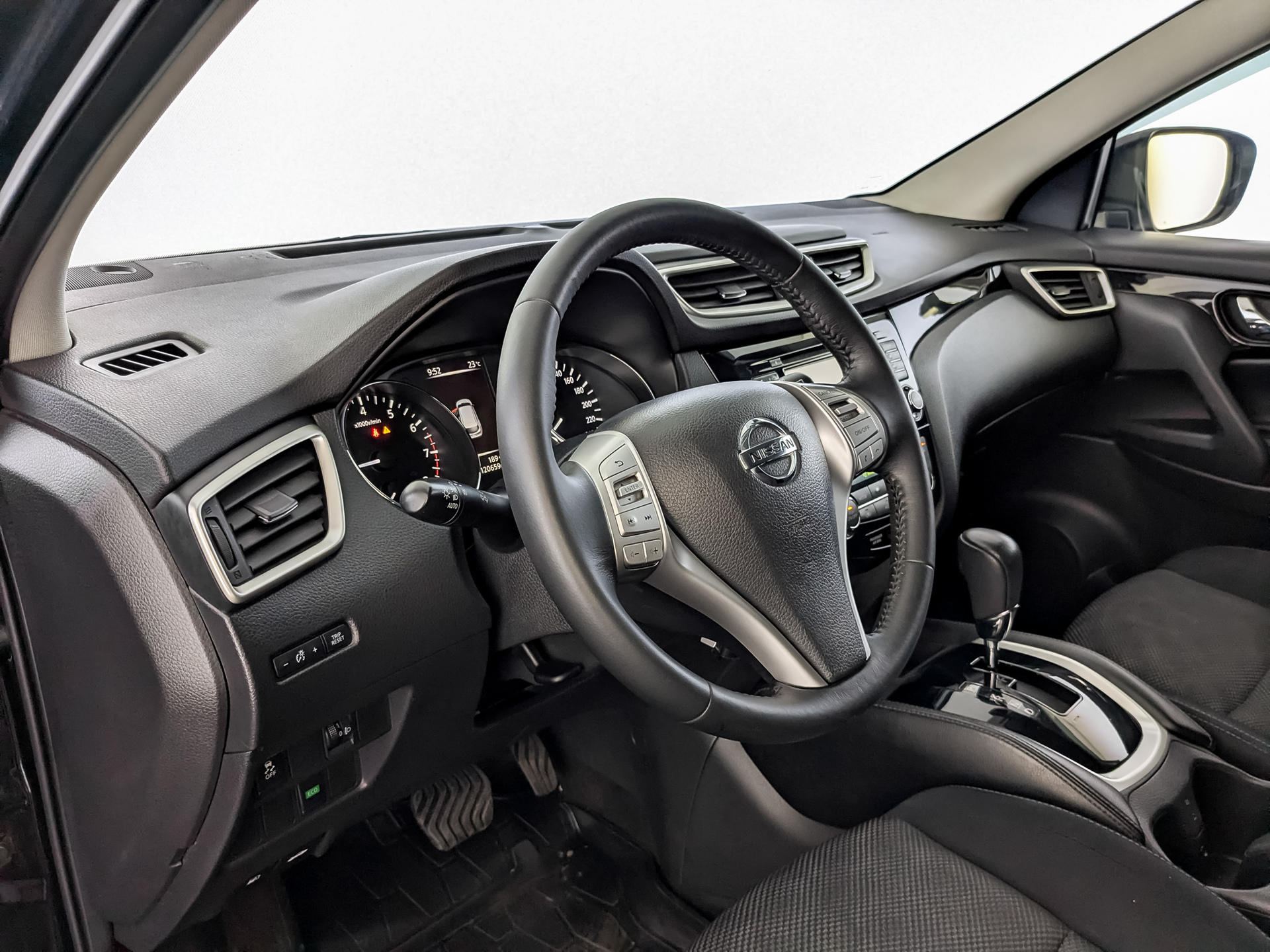 NISSAN Qashqai 2.00 (144 л.с), автомат, 2018, пробег 120 660 км