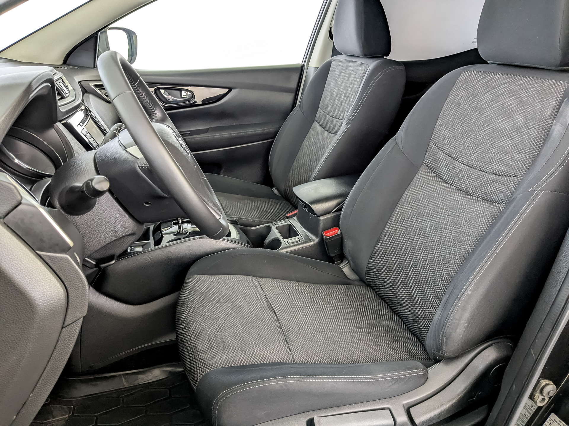 NISSAN Qashqai 2.00 (144 л.с), автомат, 2018, пробег 120 660 км