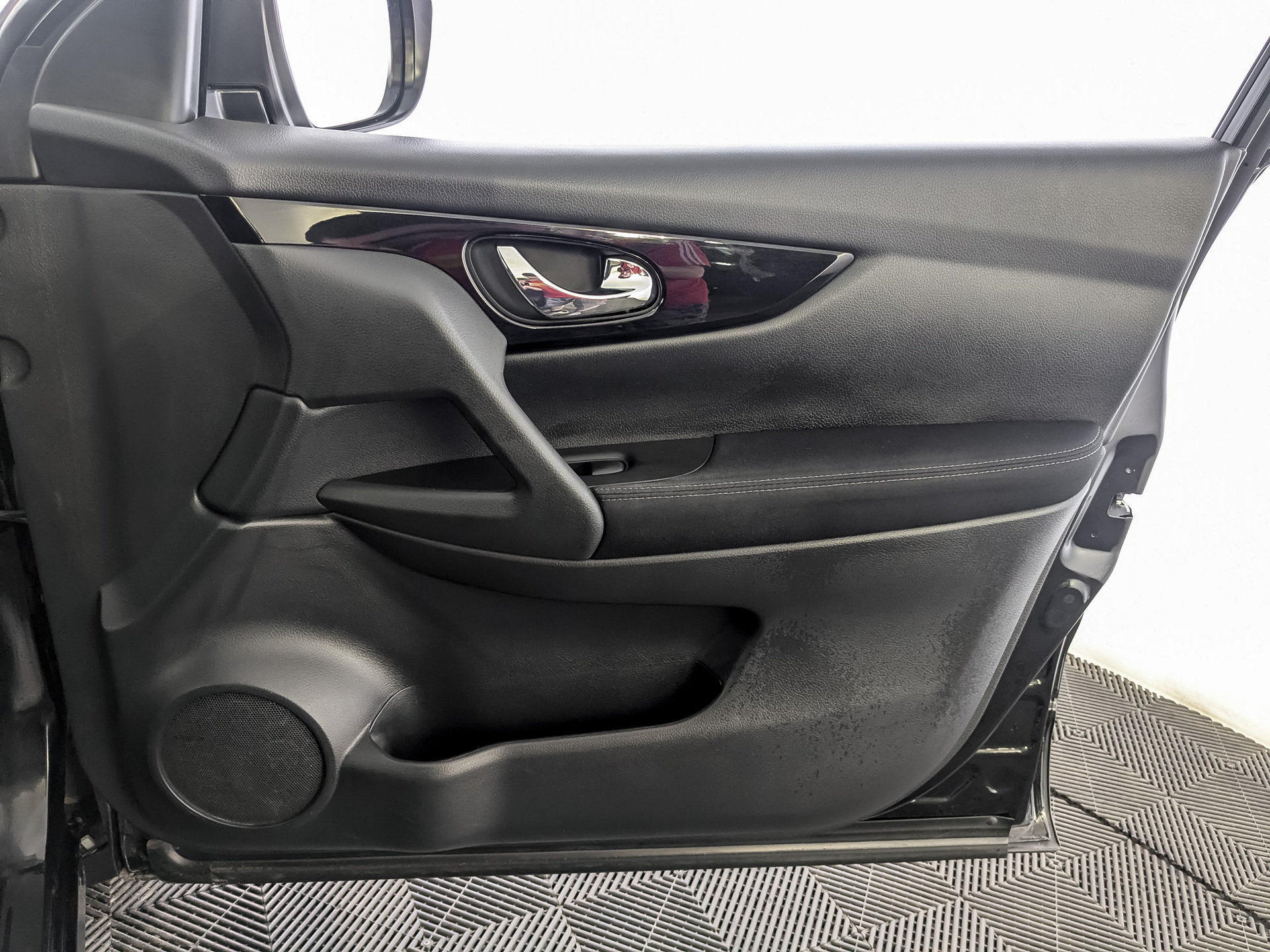 NISSAN Qashqai 2.00 (144 л.с), автомат, 2018, пробег 120 660 км