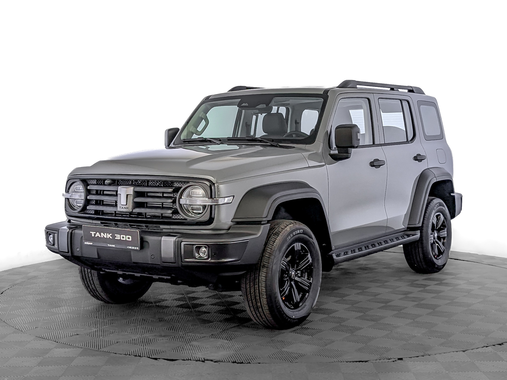 Фото Tank 300 Драйв (Adventure) 2.0T/218 8AT 4WD