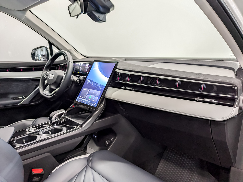 Фото Geely Atlas II с пробегом 12 734 км