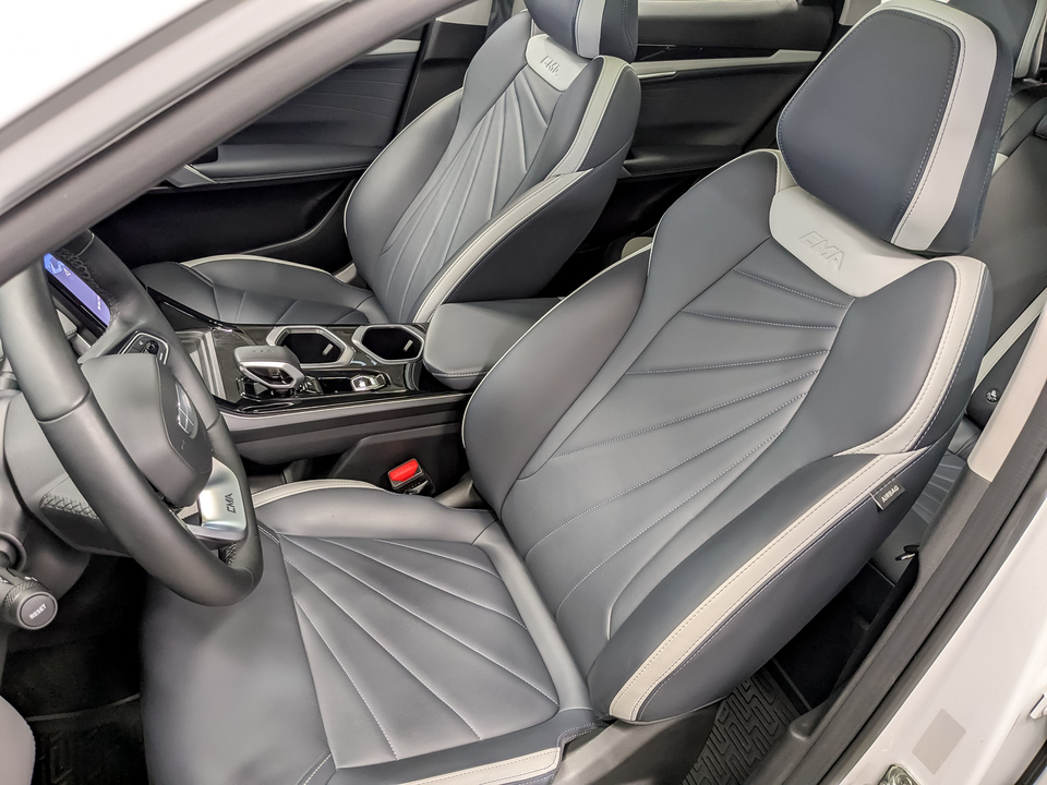 Фото Geely Atlas II с пробегом 12 734 км