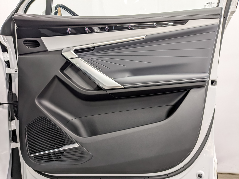 Фото Geely Atlas II с пробегом 12 734 км