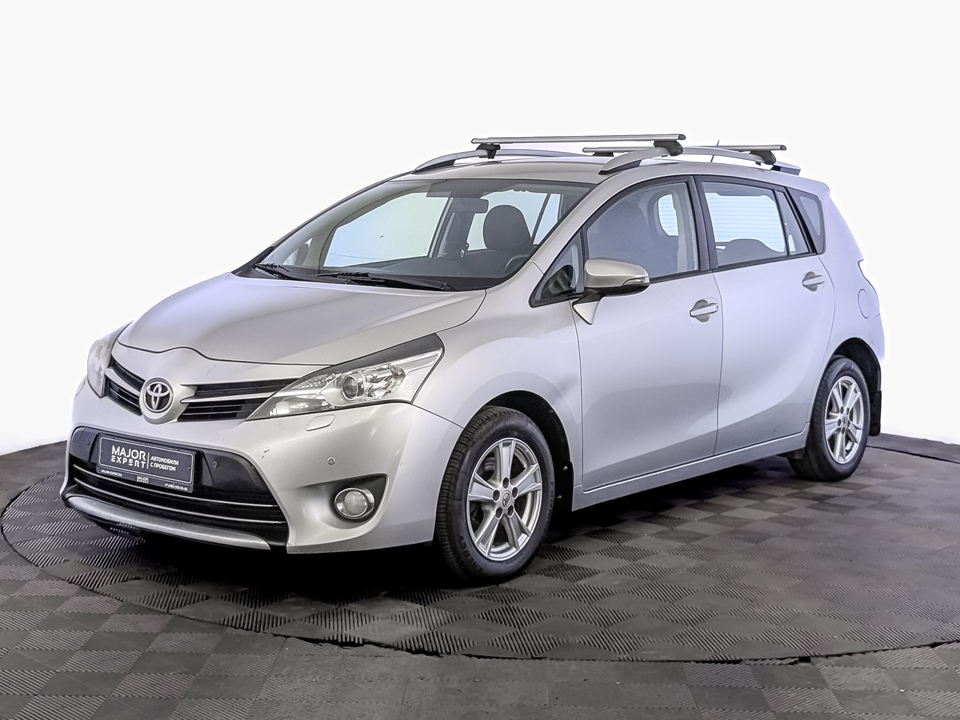 Toyota Verso I