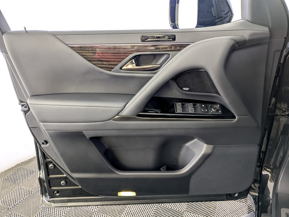 Фото Lexus LX с пробегом 15160 км