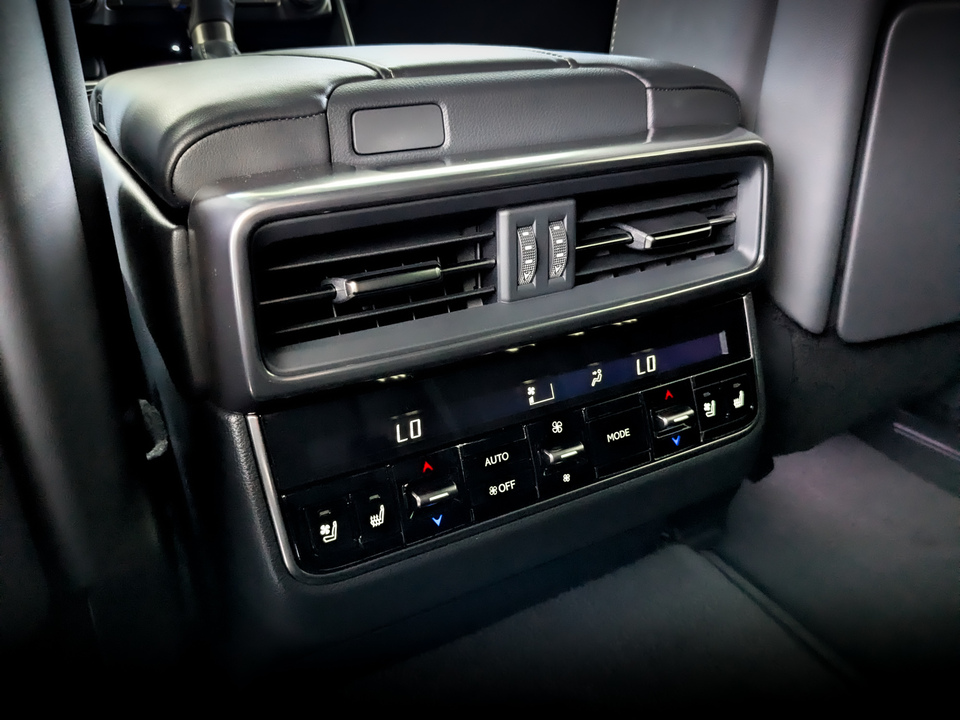 Фото Lexus LX с пробегом 15160 км