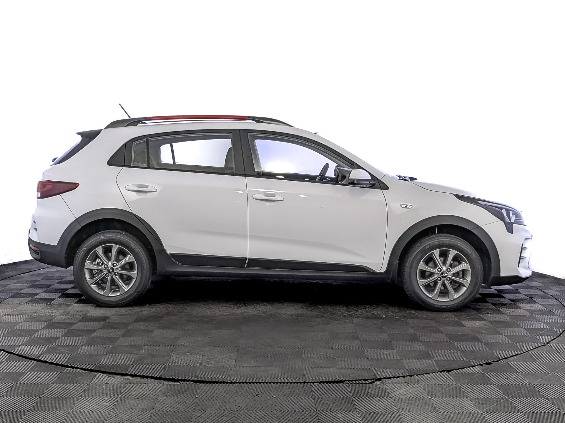 SOLARIS KRX 1.60 (123 л.с), автомат, 2025, пробег 9 710 км
