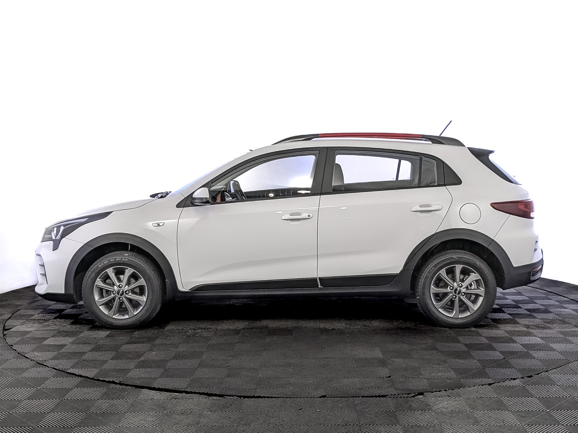 SOLARIS KRX 1.60 (123 л.с), автомат, 2025, пробег 9 710 км