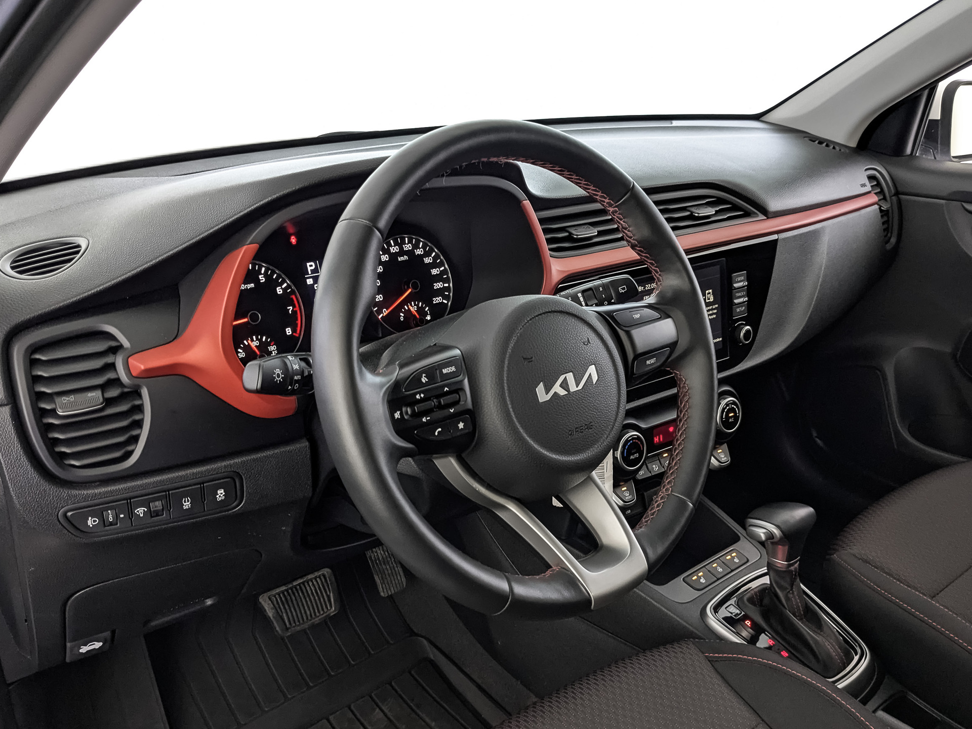 SOLARIS KRX 1.60 (123 л.с), автомат, 2025, пробег 9 710 км