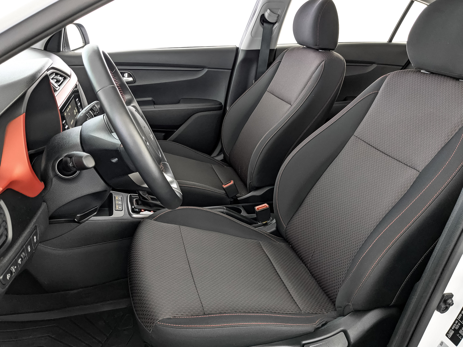 SOLARIS KRX 1.60 (123 л.с), автомат, 2025, пробег 9 710 км