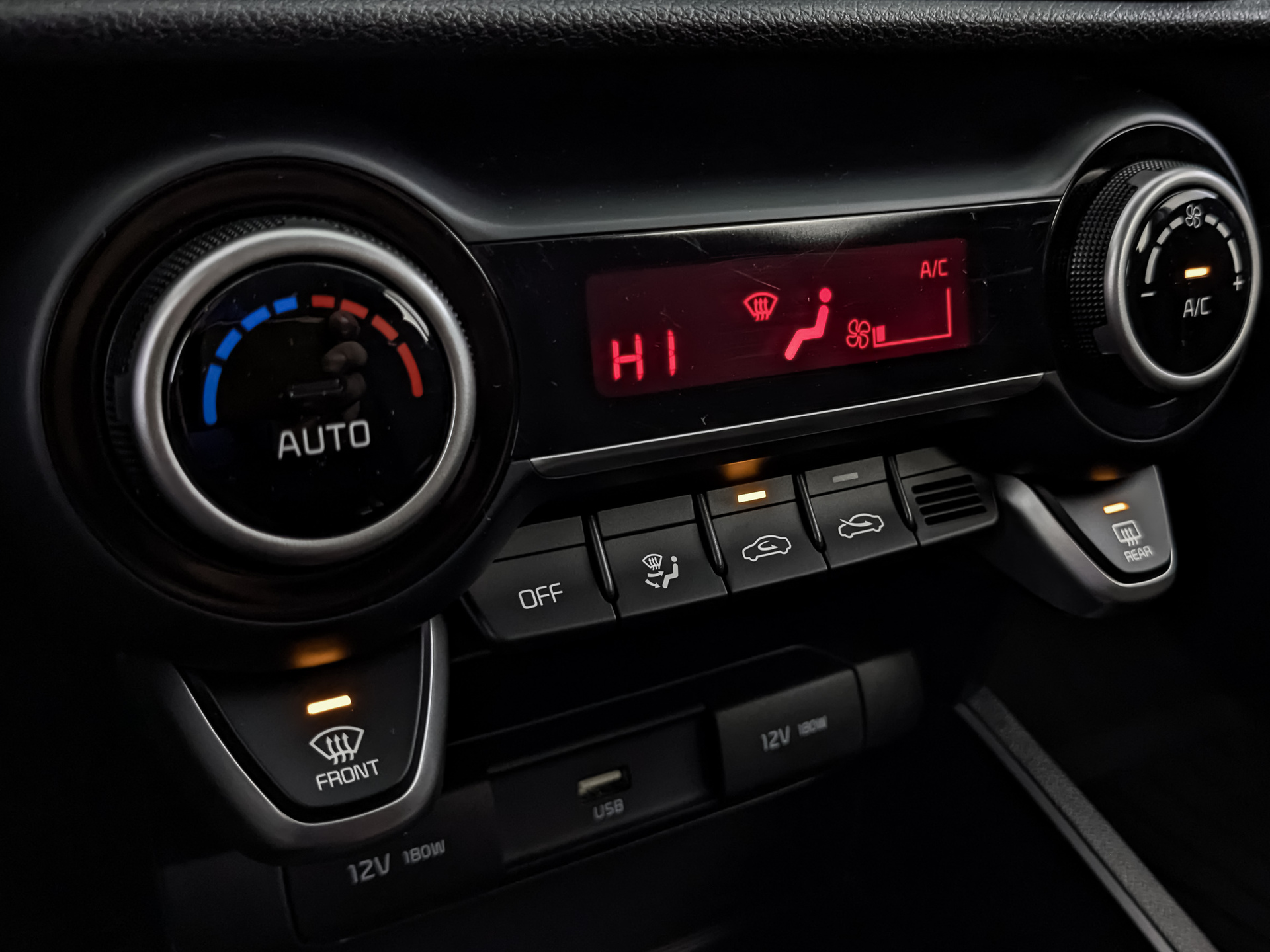 SOLARIS KRX 1.60 (123 л.с), автомат, 2025, пробег 9 710 км