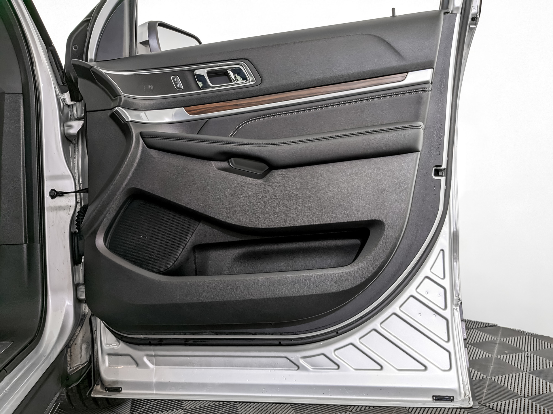 FORD Explorer 3.50 (249 л.с), автомат, 2018, пробег 47 253 км