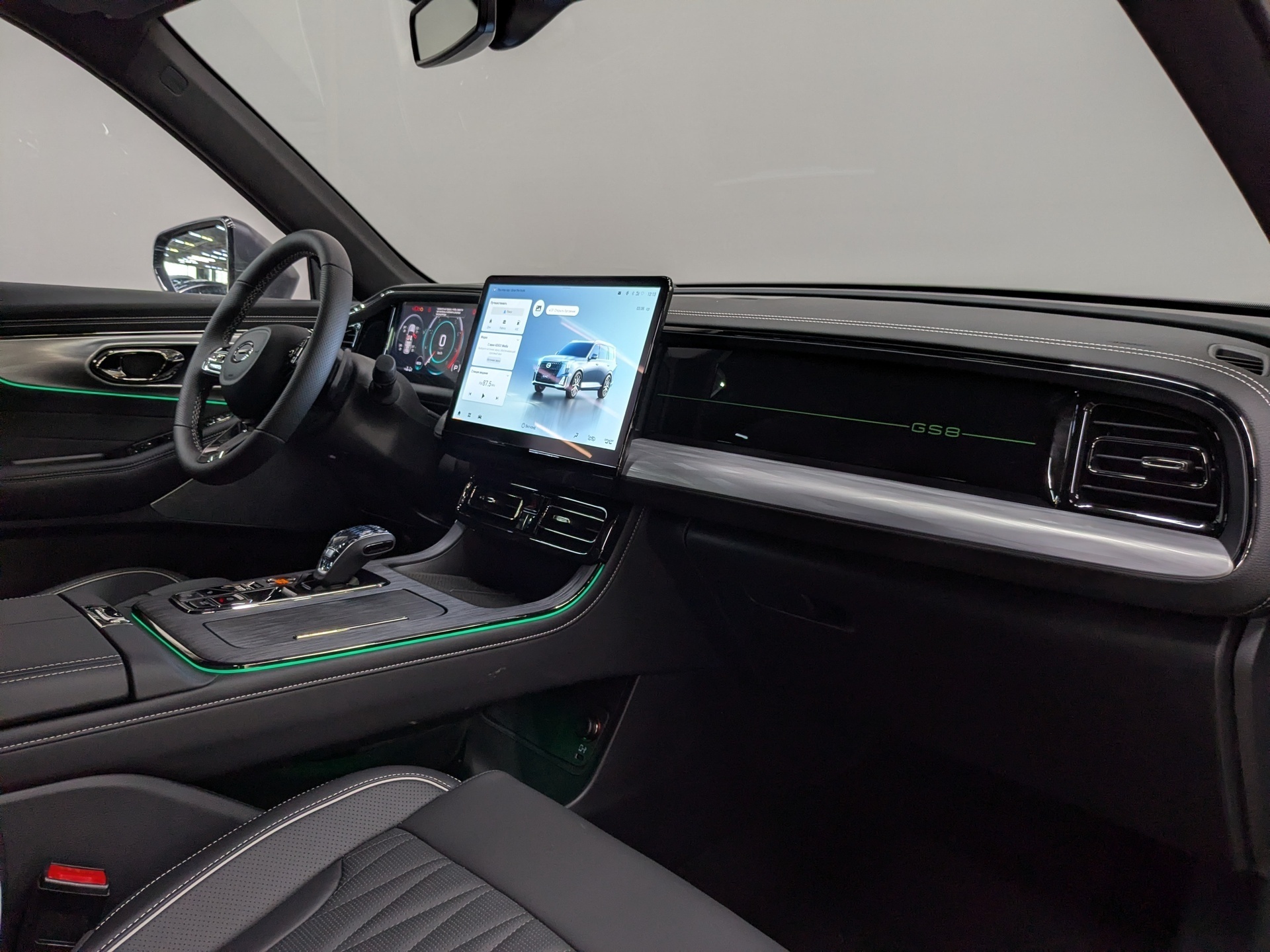 Фото GAC GS8 FL GX Traveller 2.0T/231 8AT 4WD 7S