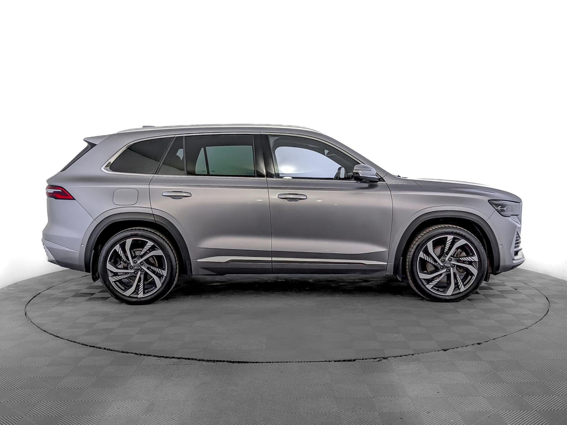 GEELY Monjaro 2.00 (238 л.с), автомат, 2023, пробег 47 032 км