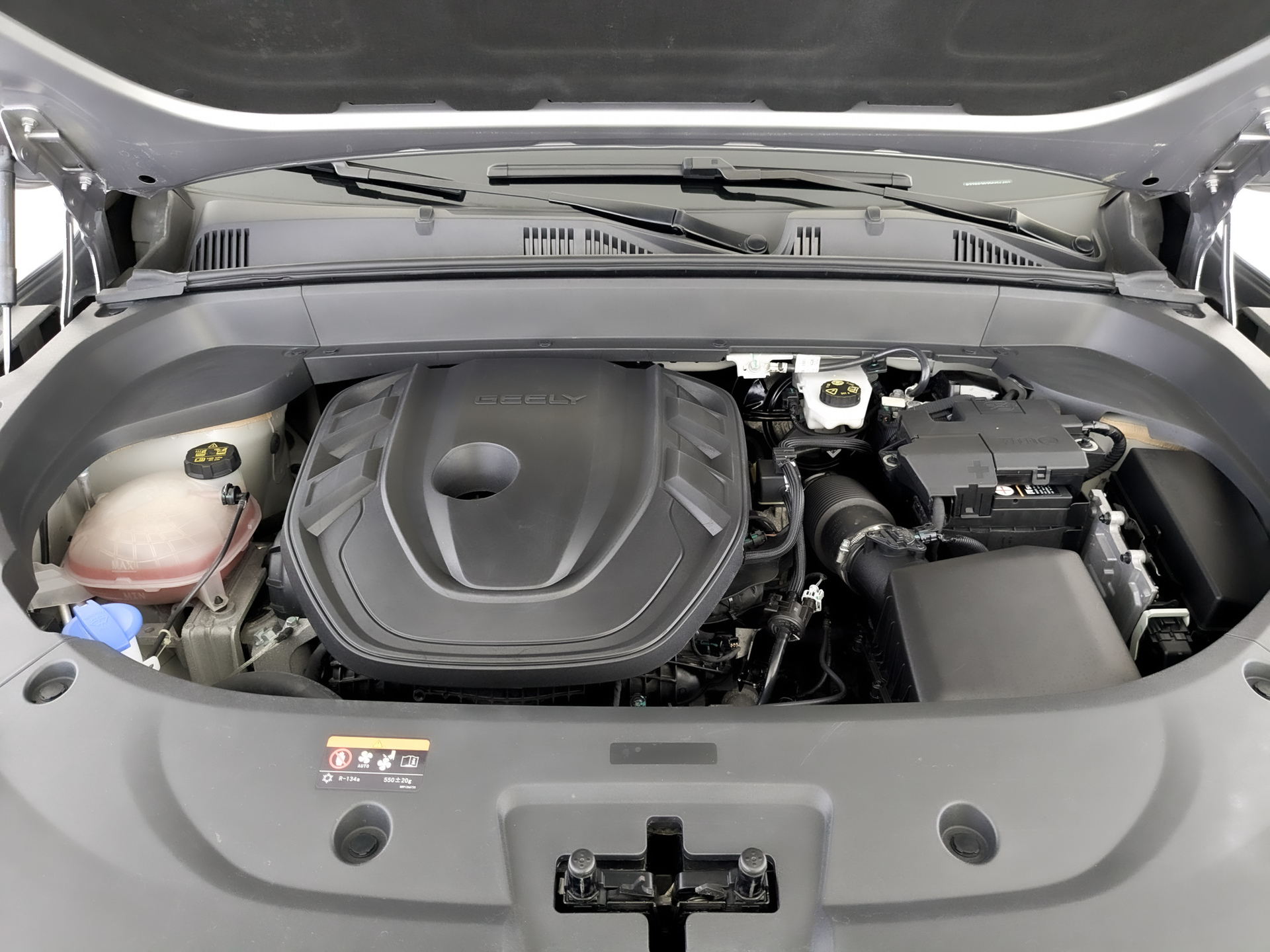 GEELY Monjaro 2.00 (238 л.с), автомат, 2023, пробег 47 032 км