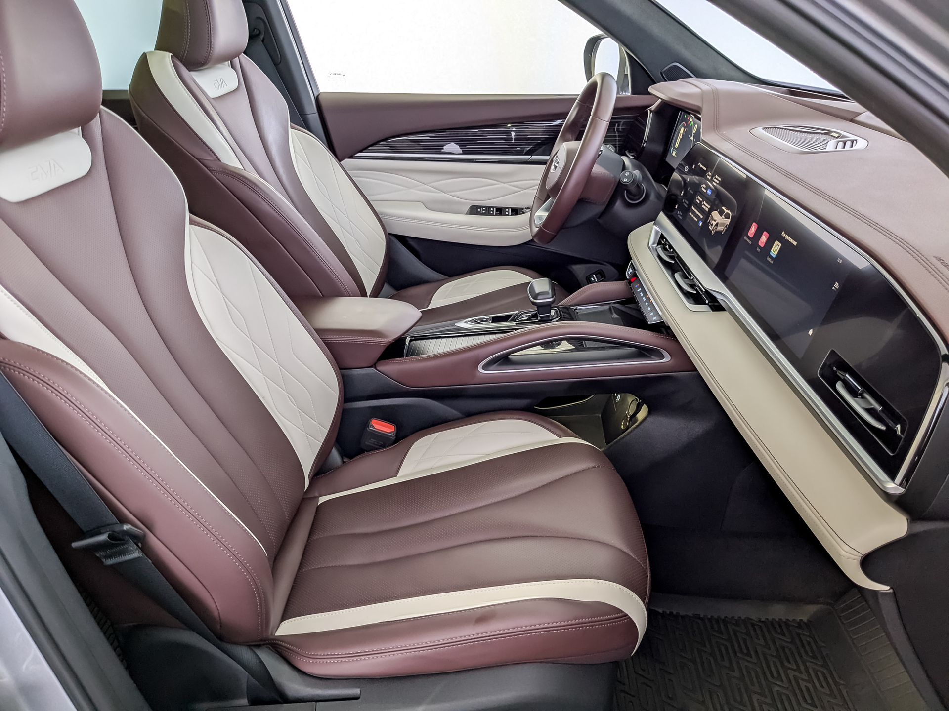 GEELY Monjaro 2.00 (238 л.с), автомат, 2023, пробег 47 032 км