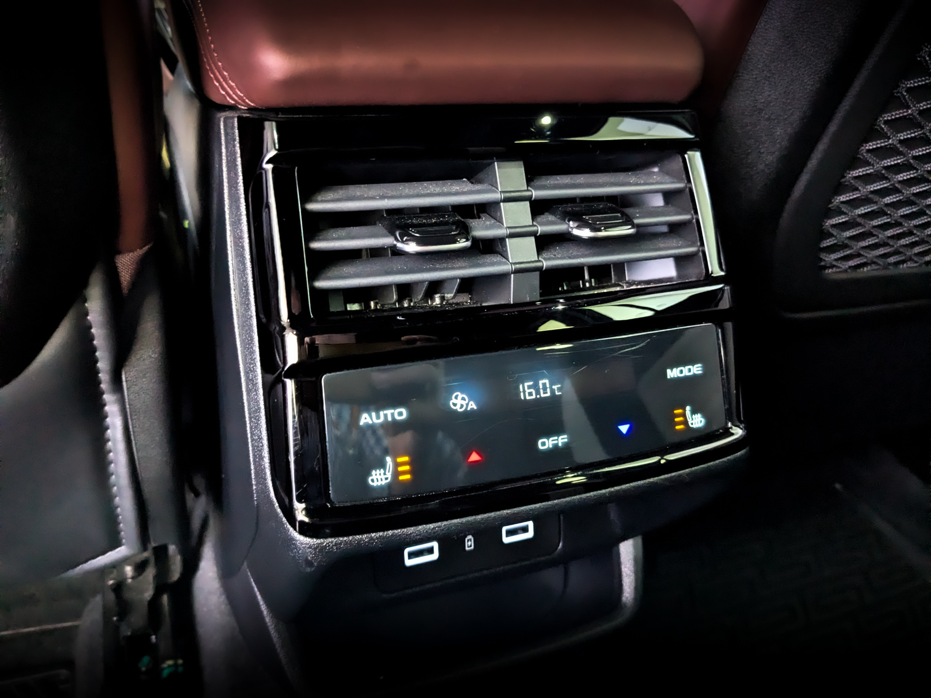 GEELY Monjaro 2.00 (238 л.с), автомат, 2023, пробег 47 032 км
