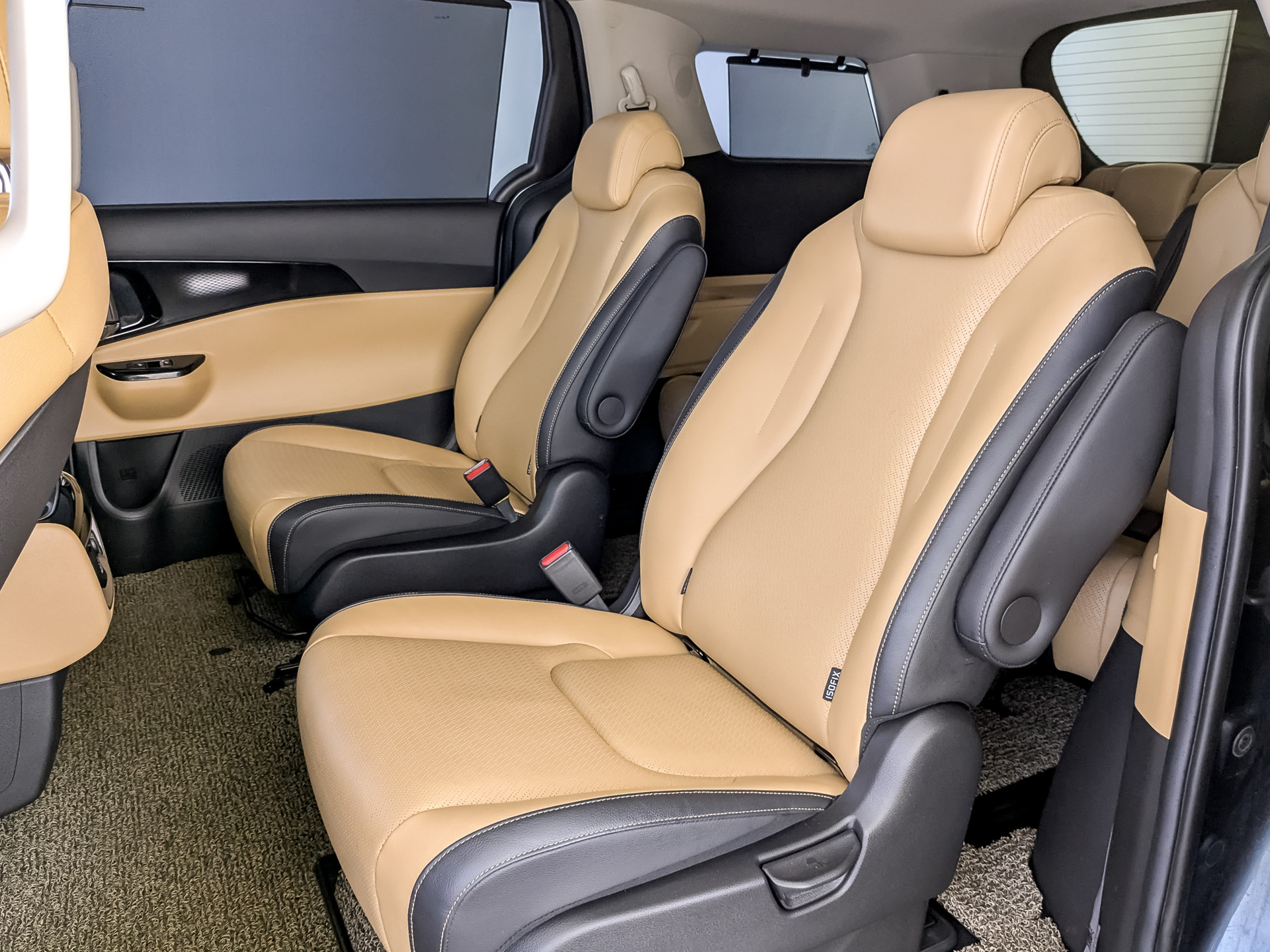 KIA Carnival 2.20 (202 л.с), автомат, 2020, пробег 104 342 км