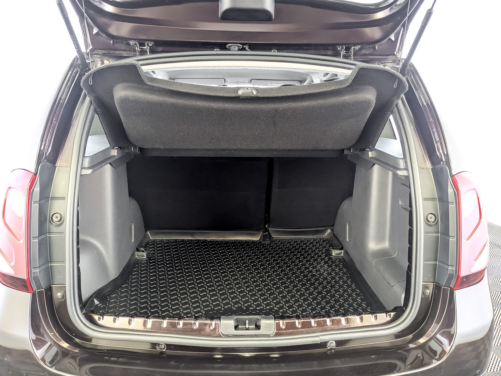 RENAULT Duster 1.60 (114 л.с), механическая, 2019, пробег 113 230 км