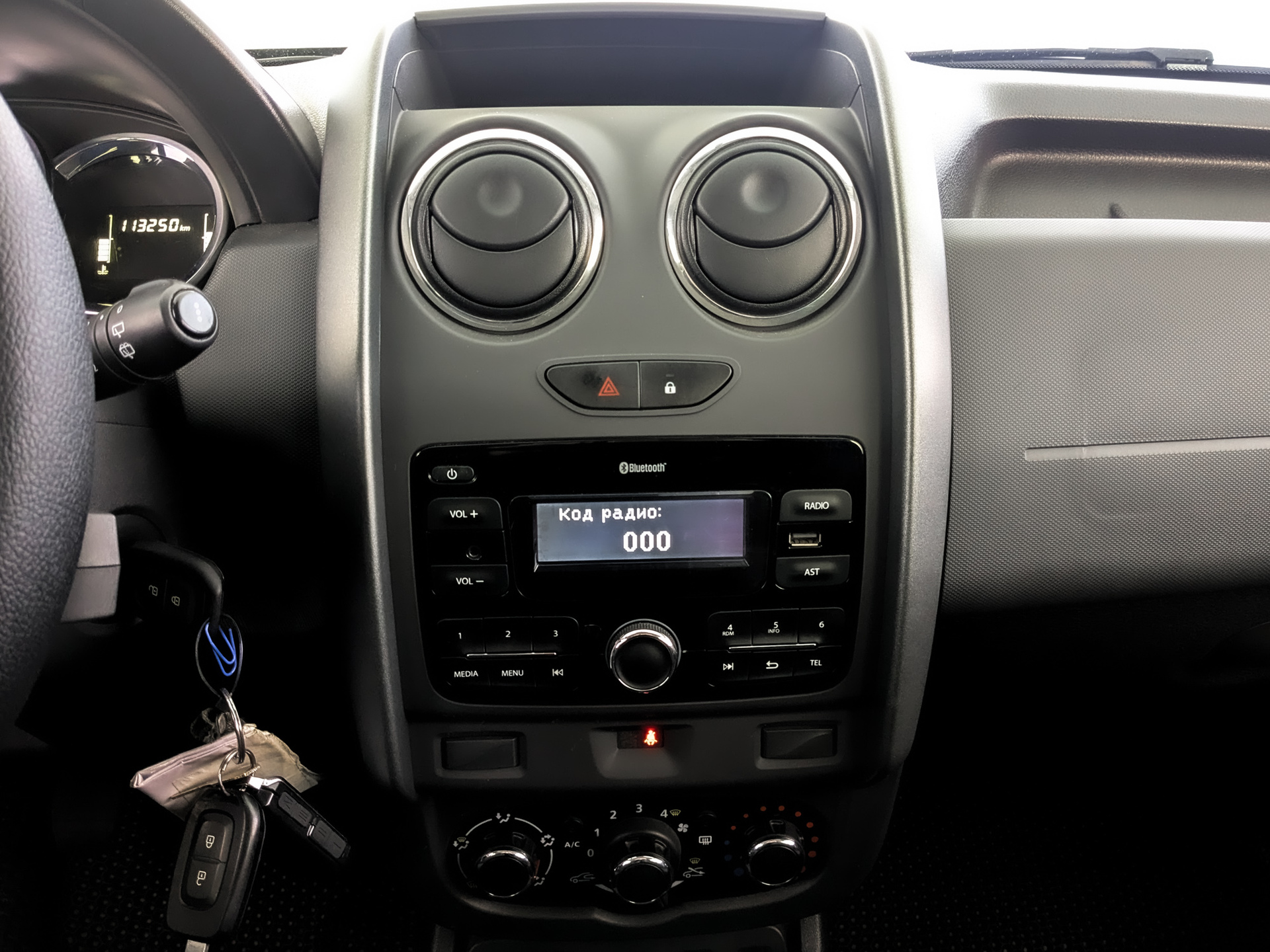 RENAULT Duster 1.60 (114 л.с), механическая, 2019, пробег 113 230 км