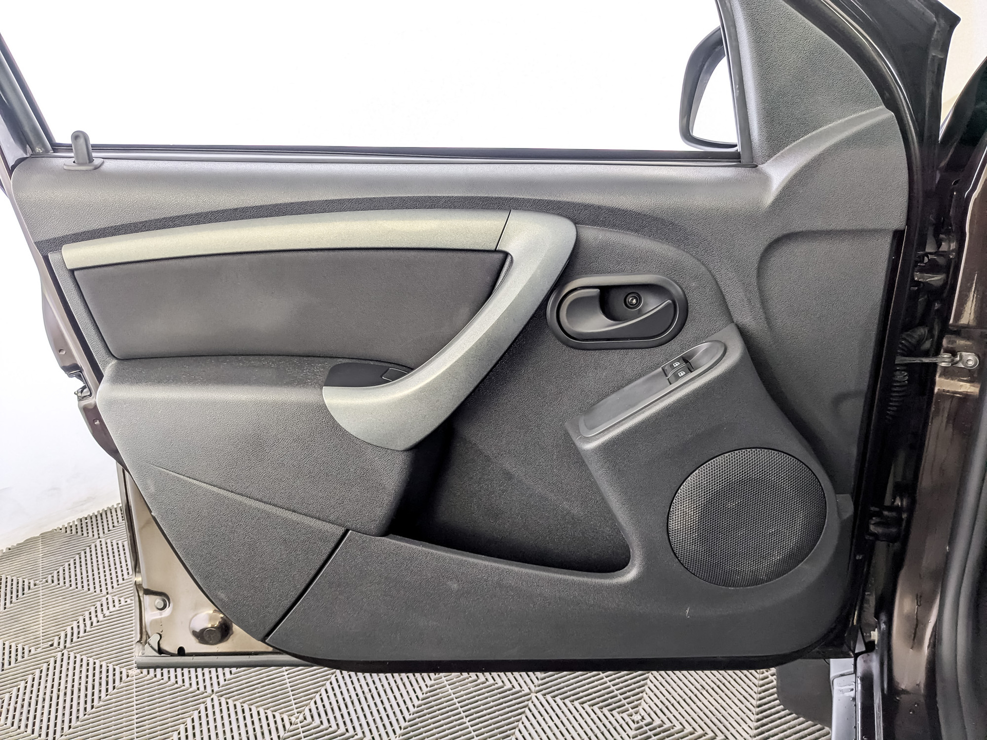 RENAULT Duster 1.60 (114 л.с), механическая, 2019, пробег 113 230 км